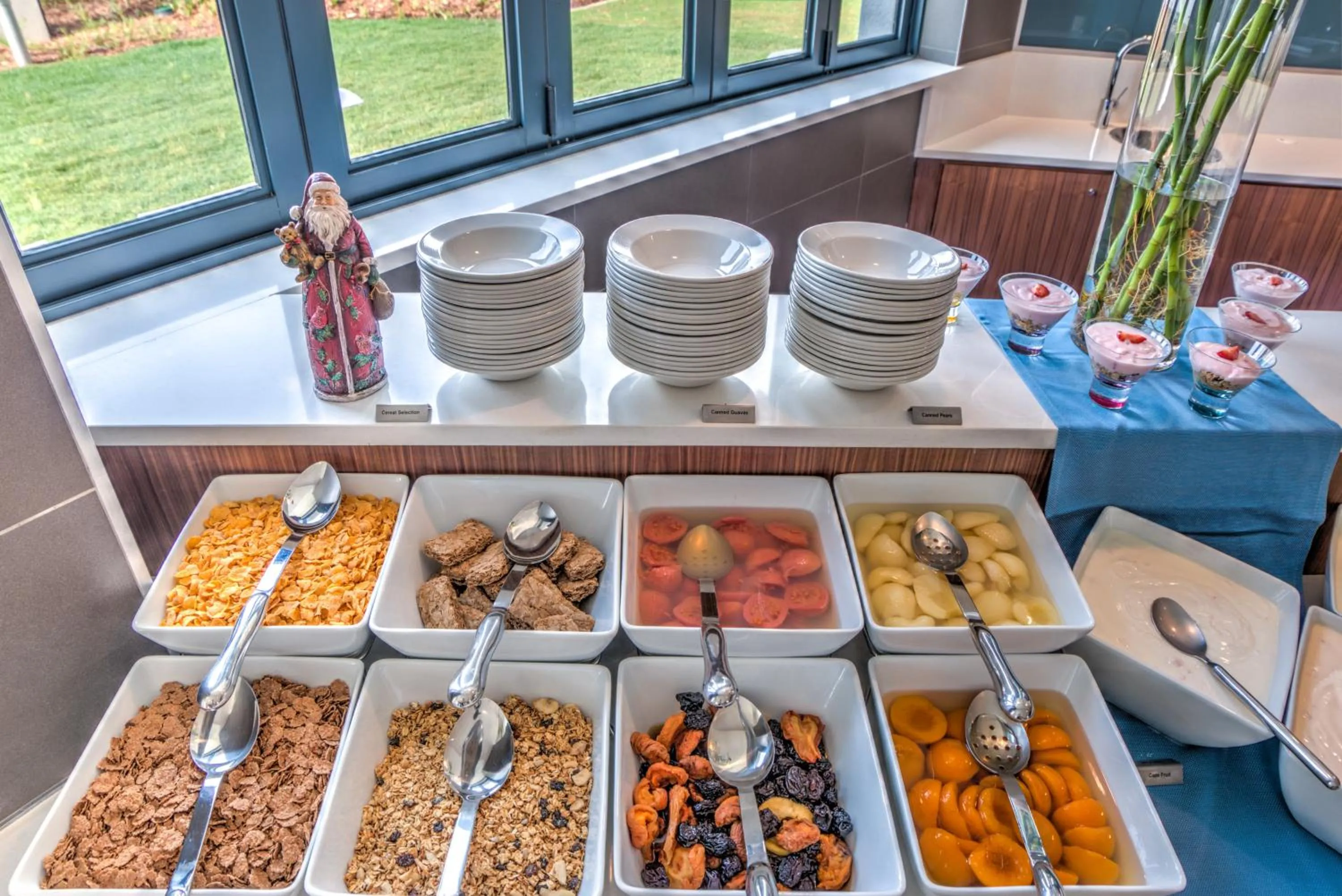 Breakfast in City Lodge Hotel Waterfall City