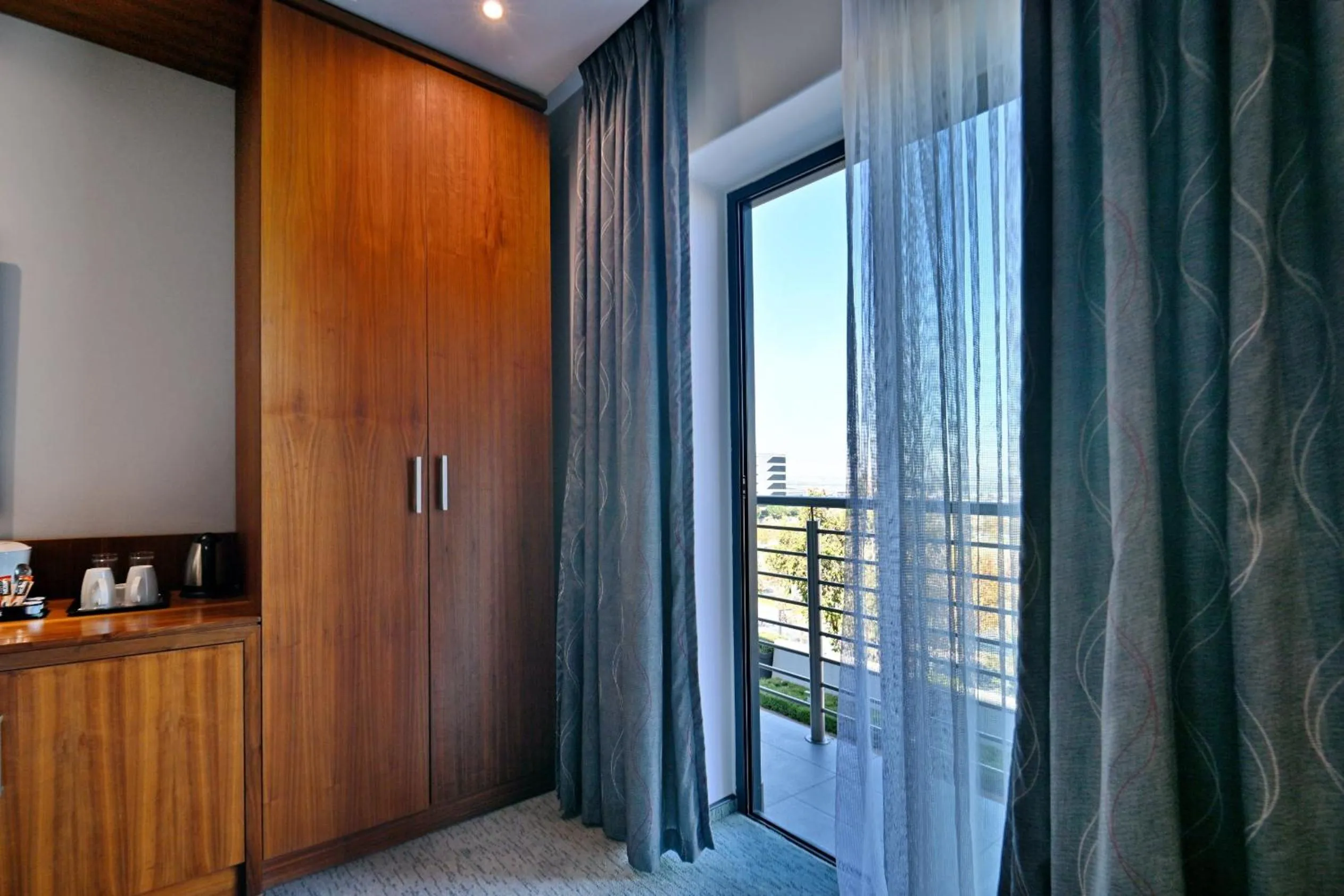 Balcony/Terrace in City Lodge Hotel Waterfall City