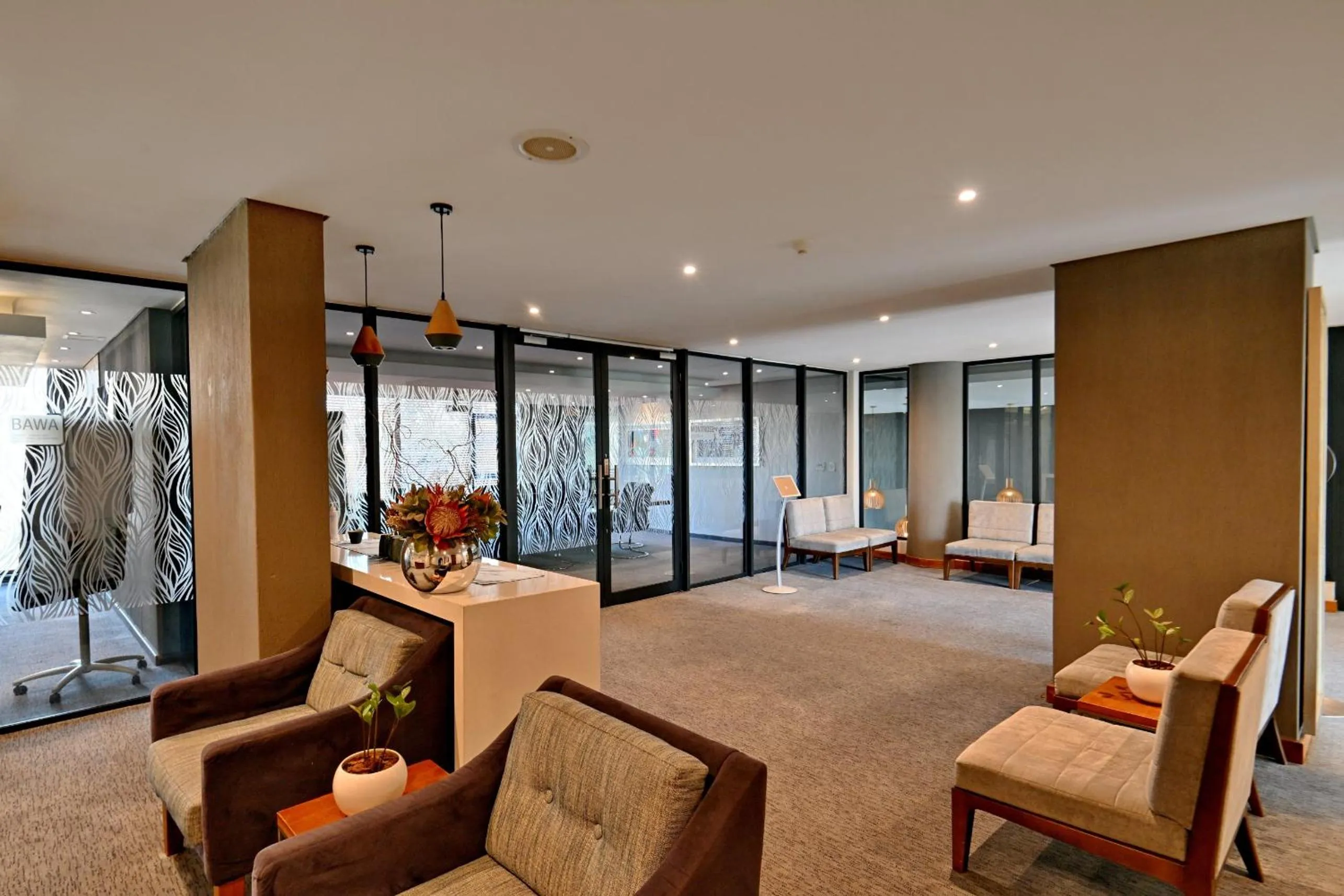 Lounge or bar in City Lodge Hotel Waterfall City