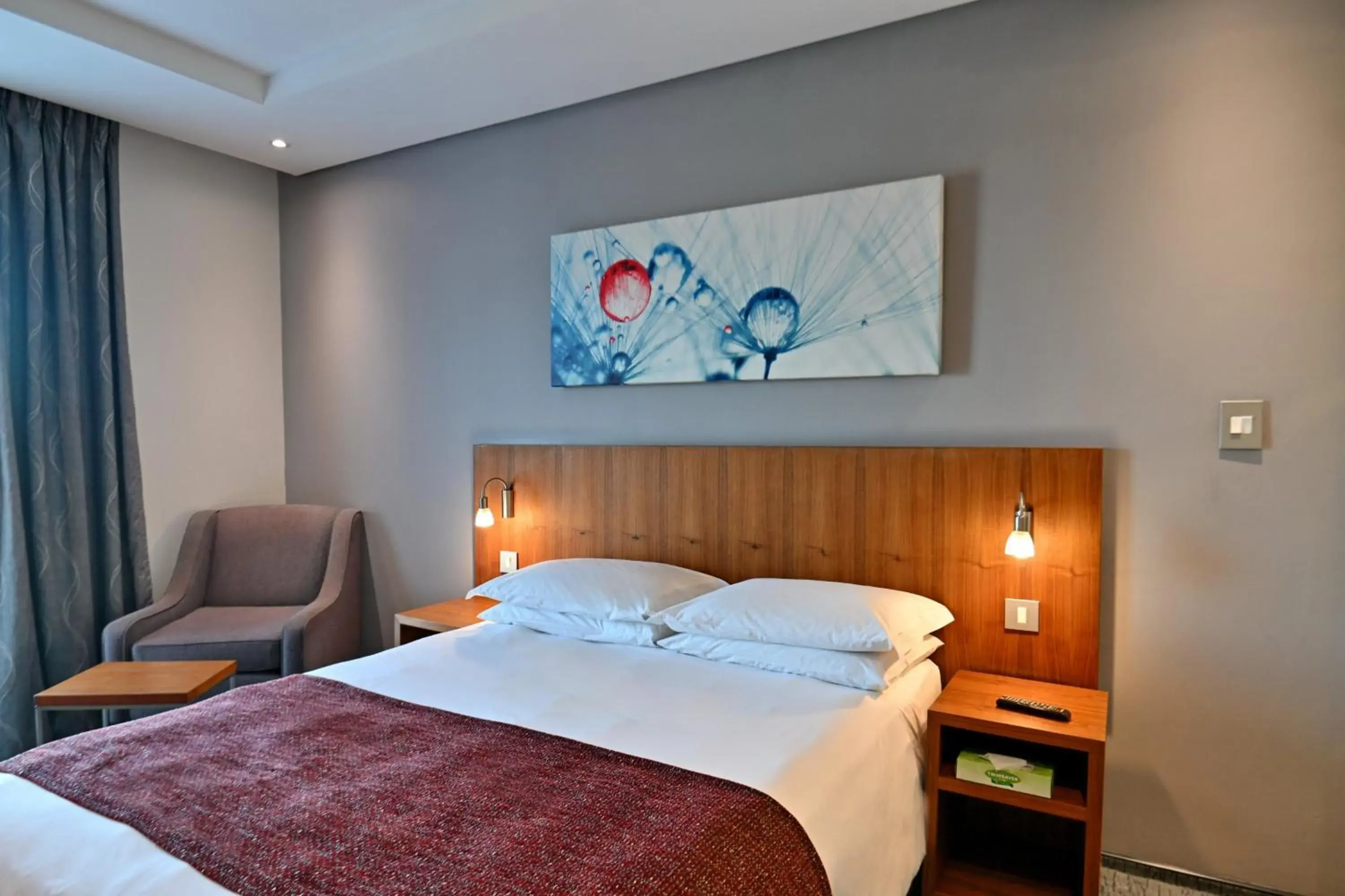 Double Room - Non-Smoking in City Lodge Hotel Waterfall City Double Room - Non-Smoking in City Lodge Hotel Waterfall City