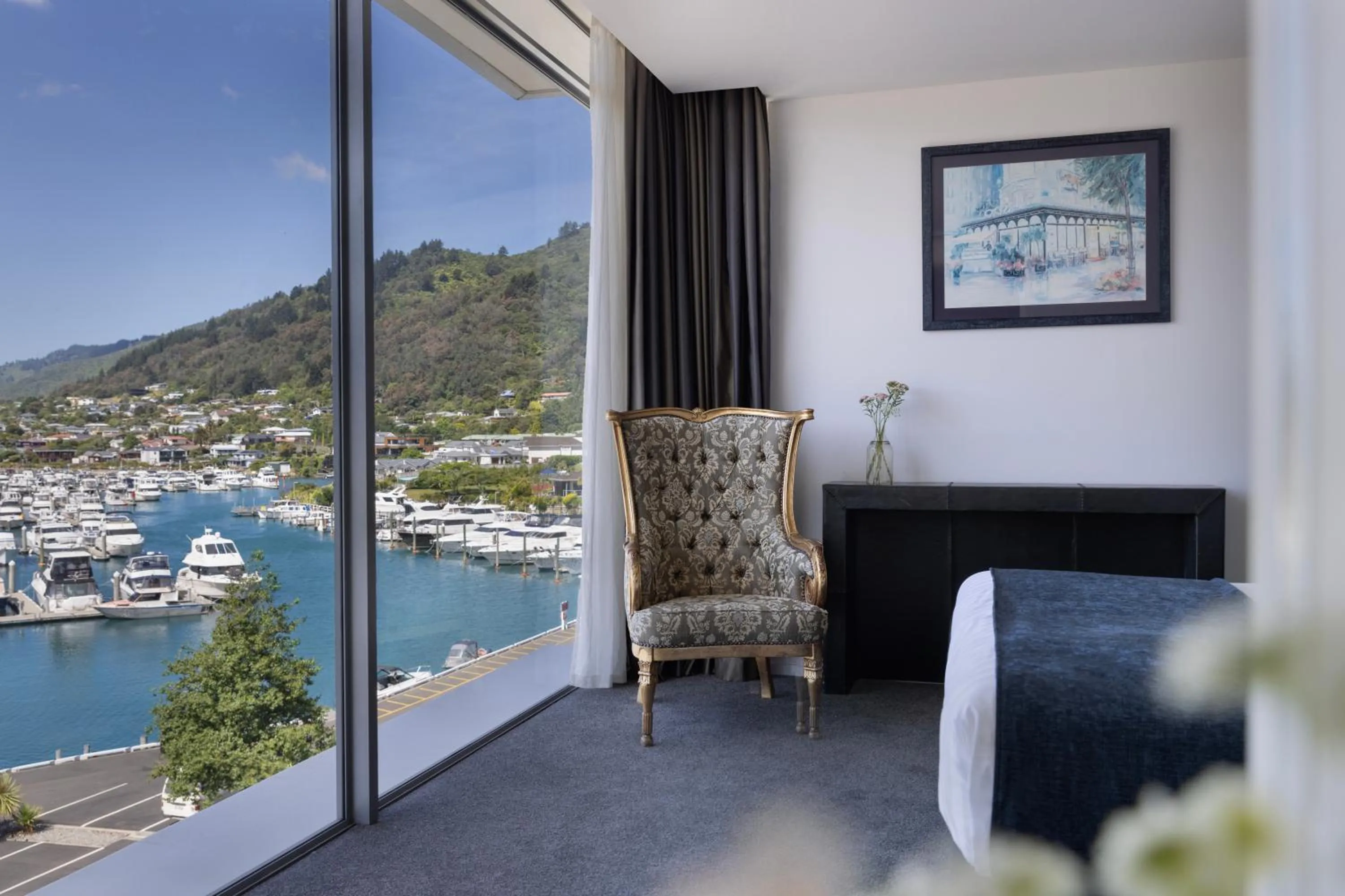 View (from property/room) in Edit Picton