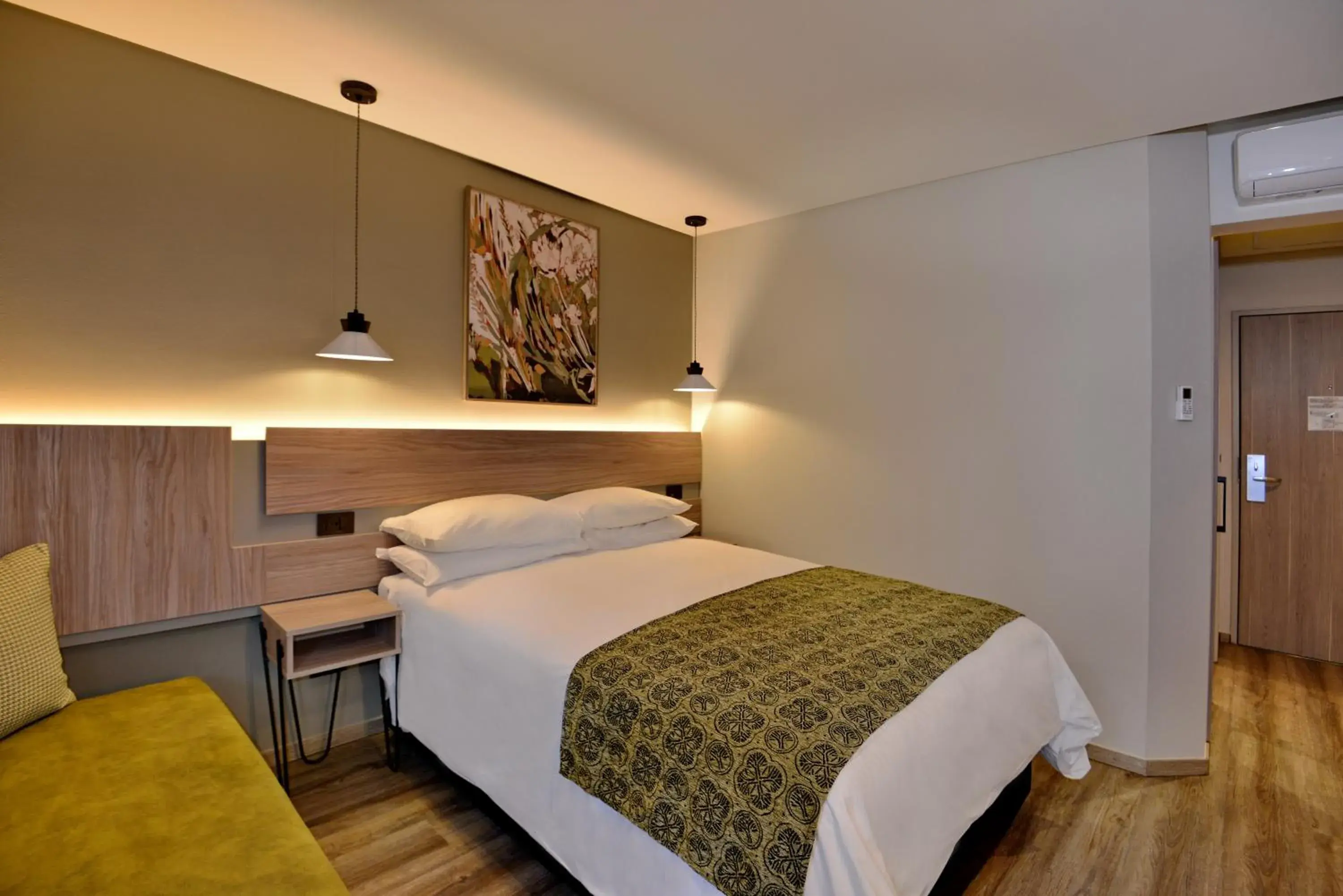 Double Room - Non Smoking in Town Lodge George Double Room - Non Smoking in Town Lodge George