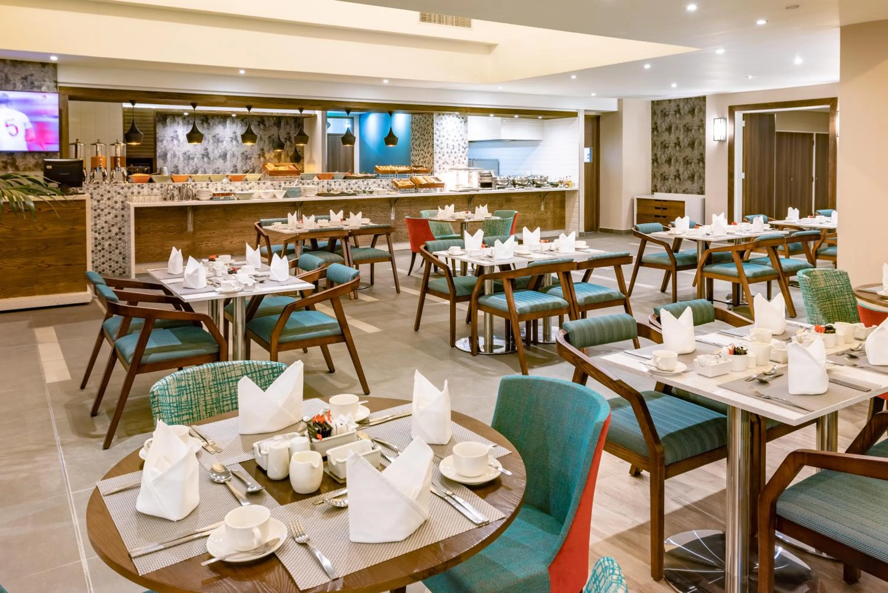 Restaurant/places to eat in Town Lodge Johannesburg Airport