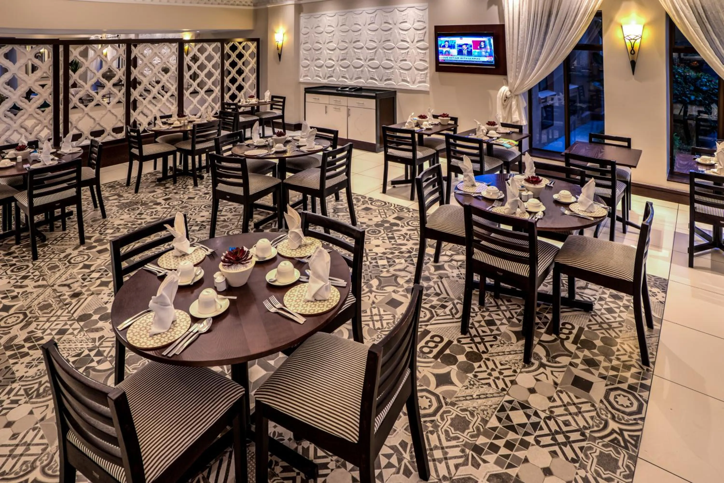 Restaurant/places to eat in Town Lodge Polokwane