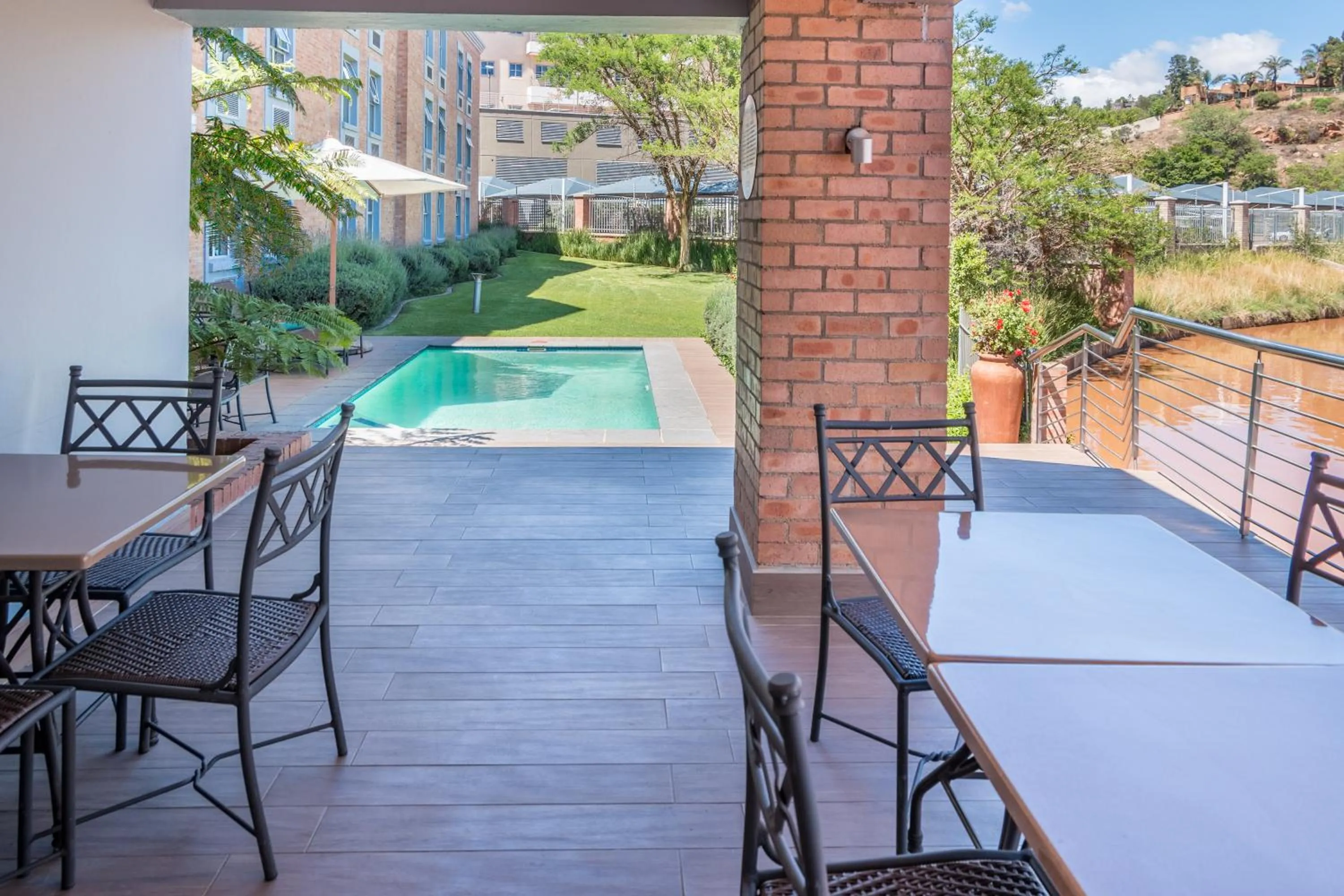 Balcony/Terrace in Town Lodge Roodepoort