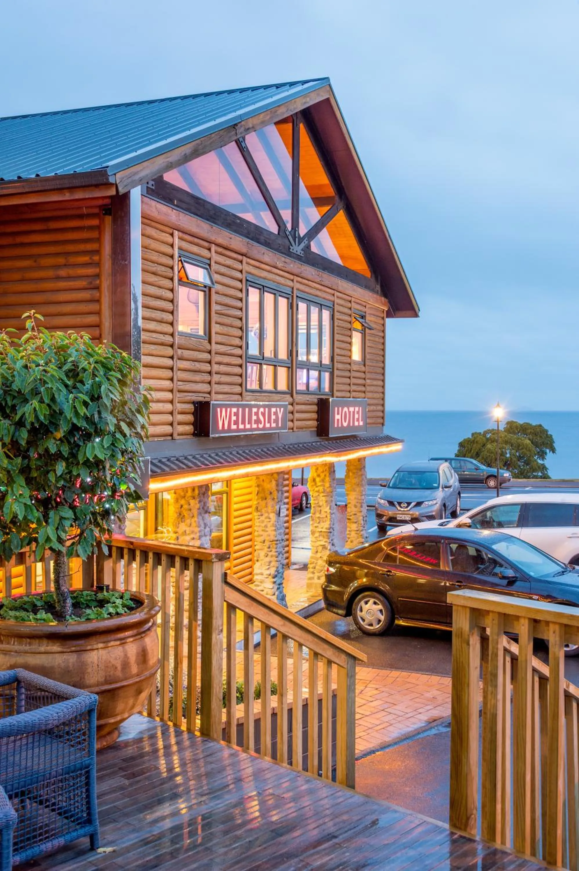 Property building in Lakefront Lodge Taupo