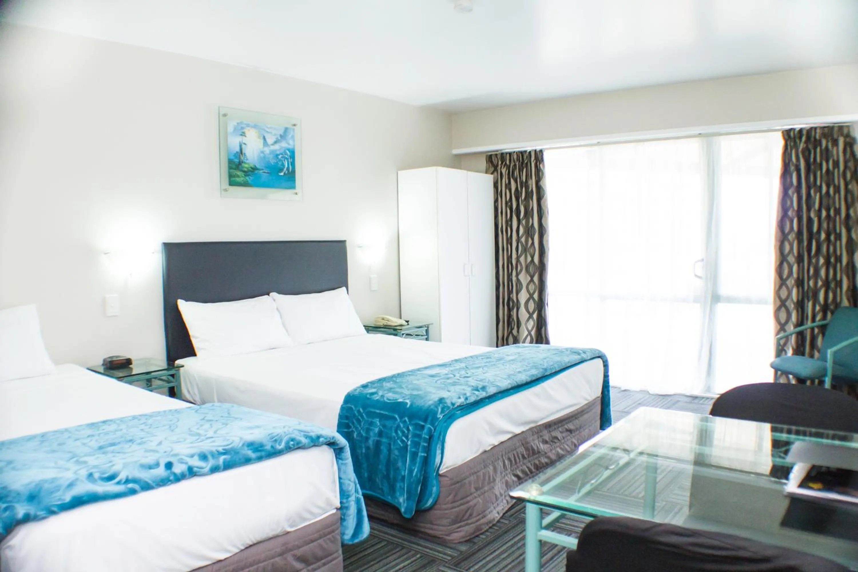 Bed in Rayland Motel