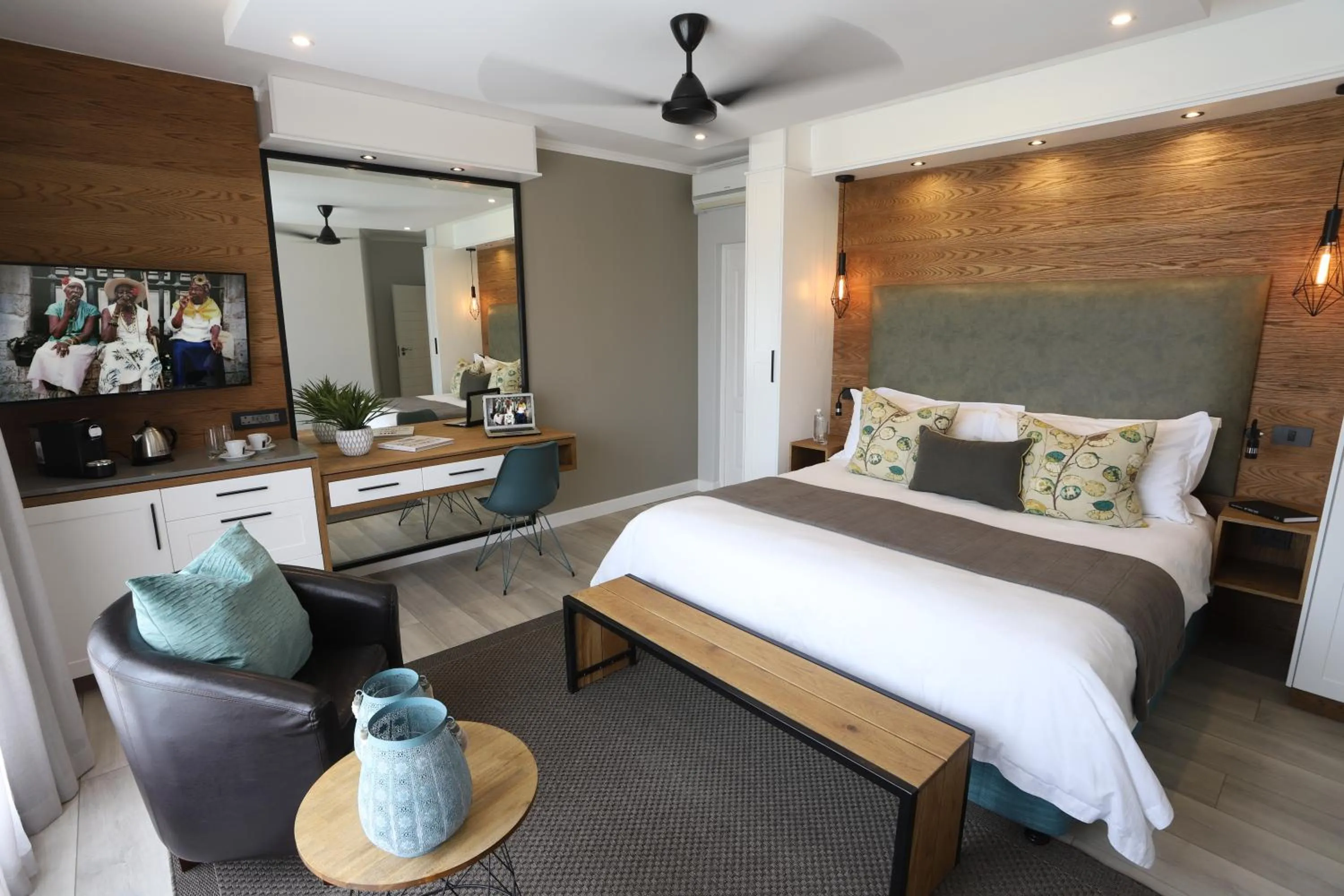 Photo of the whole room, Bed in Lavender Moon Guest House