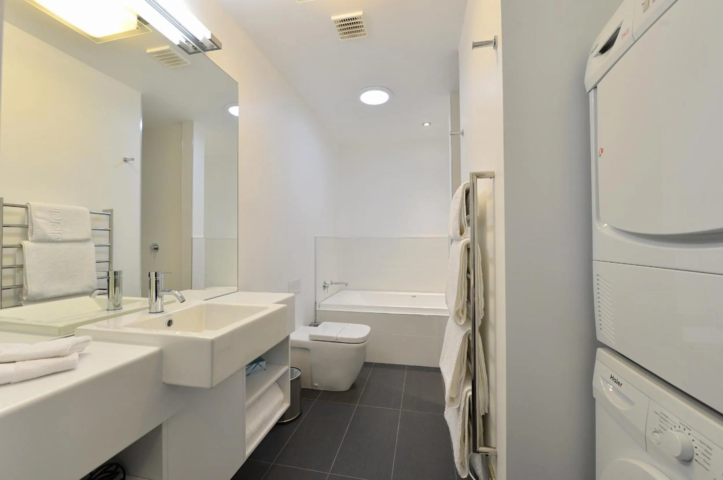 Bathroom in Kerikeri Homestead Motel & Apartments