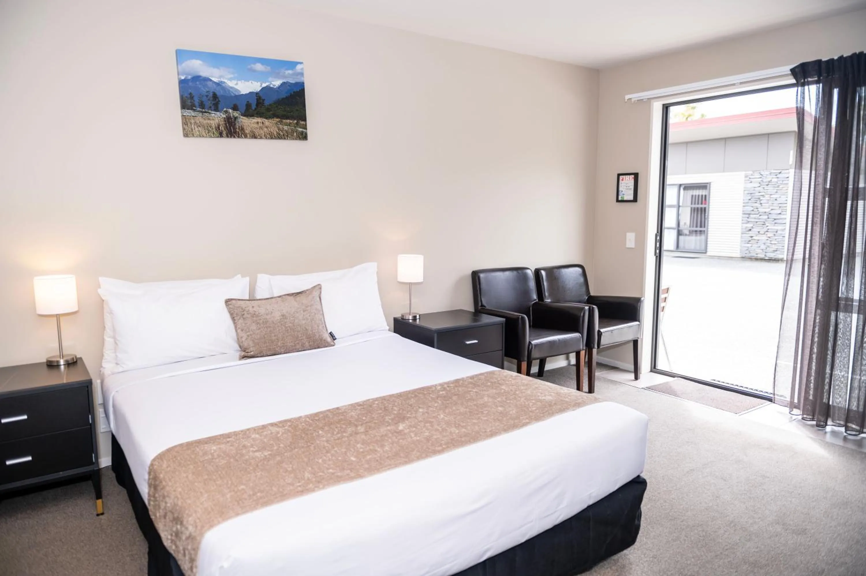 Bedroom, Bed in 58 On Cron Motel