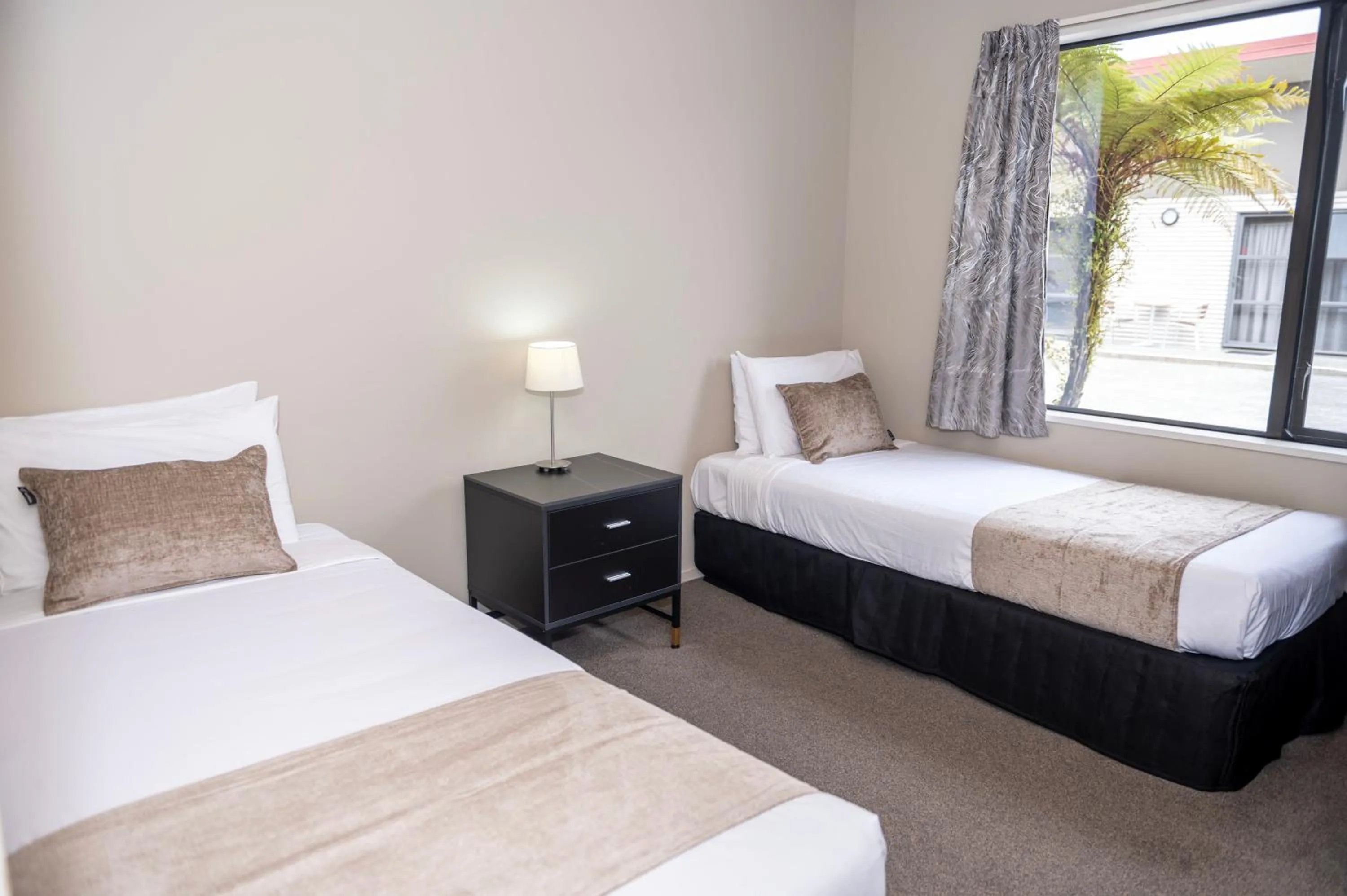 Bedroom, Bed in 58 On Cron Motel