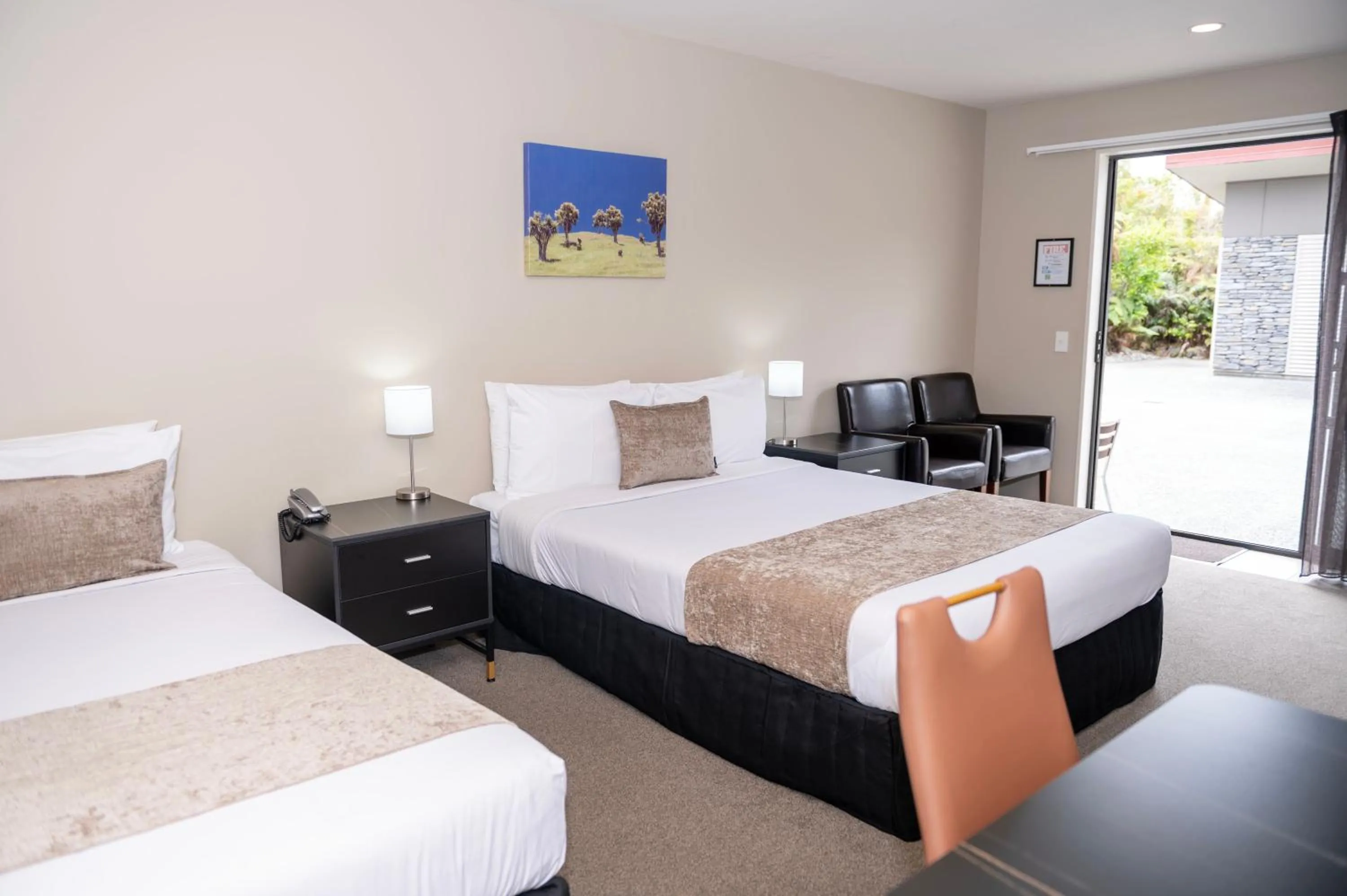 Bed in 58 On Cron Motel