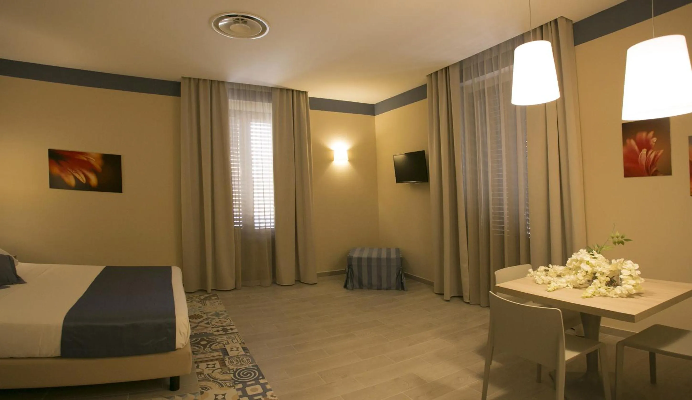 Photo of the whole room, Bed in Map holiday residence