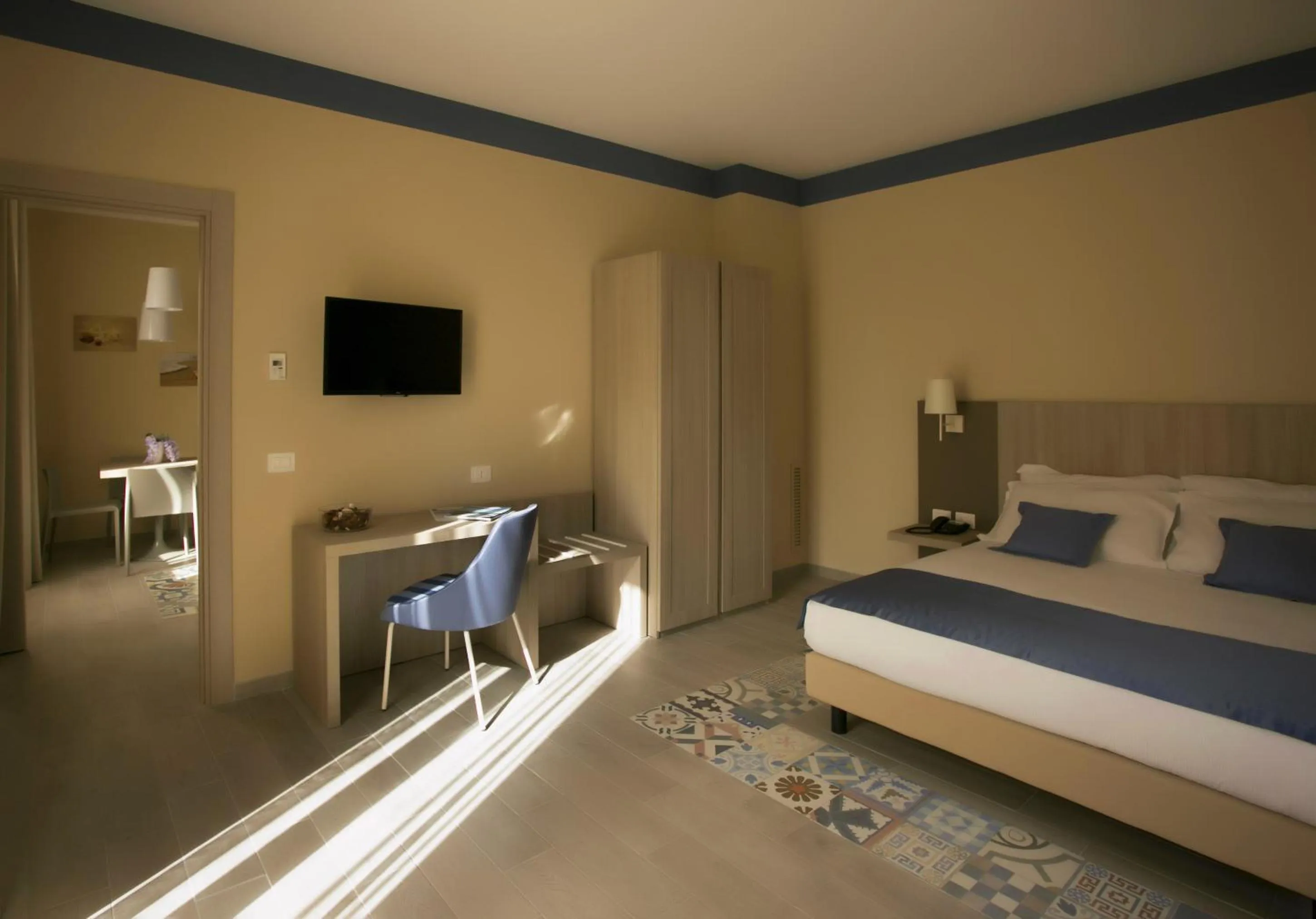 Photo of the whole room, Bed in Map holiday residence