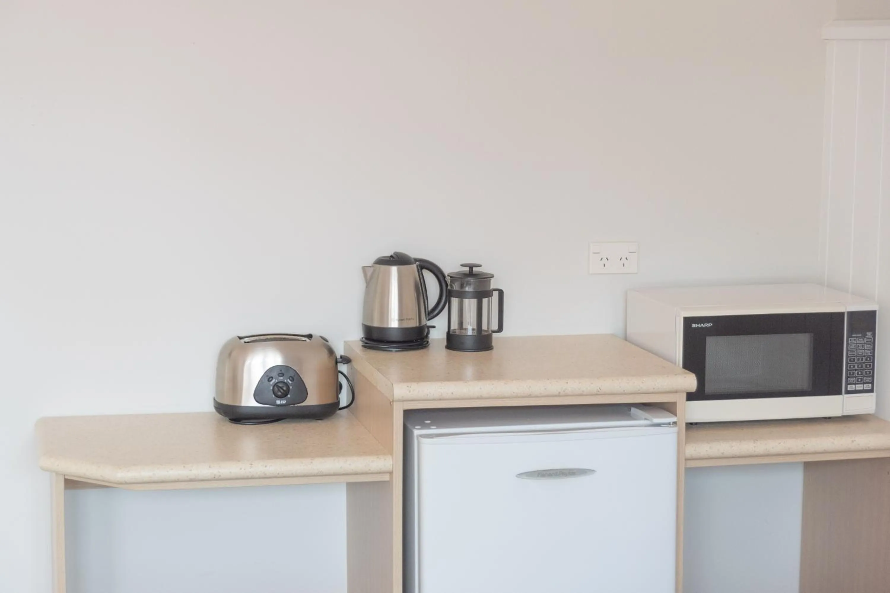 Coffee/tea facilities in Raglan Sunset Motel and Conference Venue