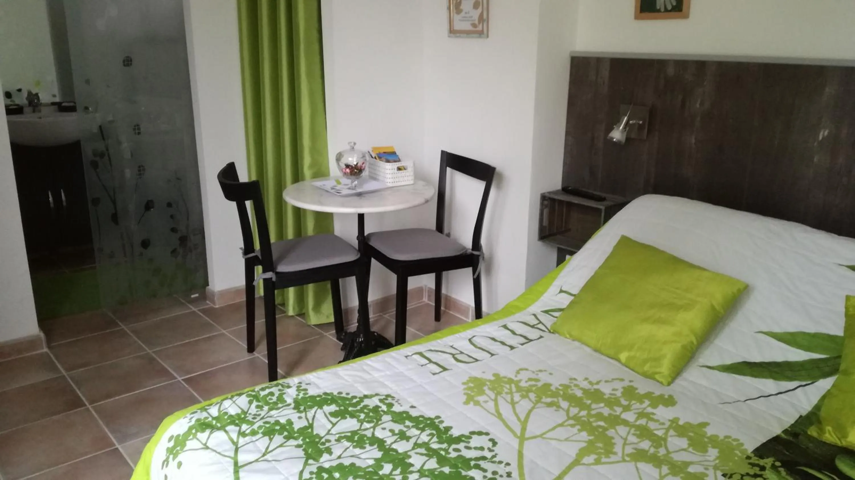 Bedroom in Berne &Michel