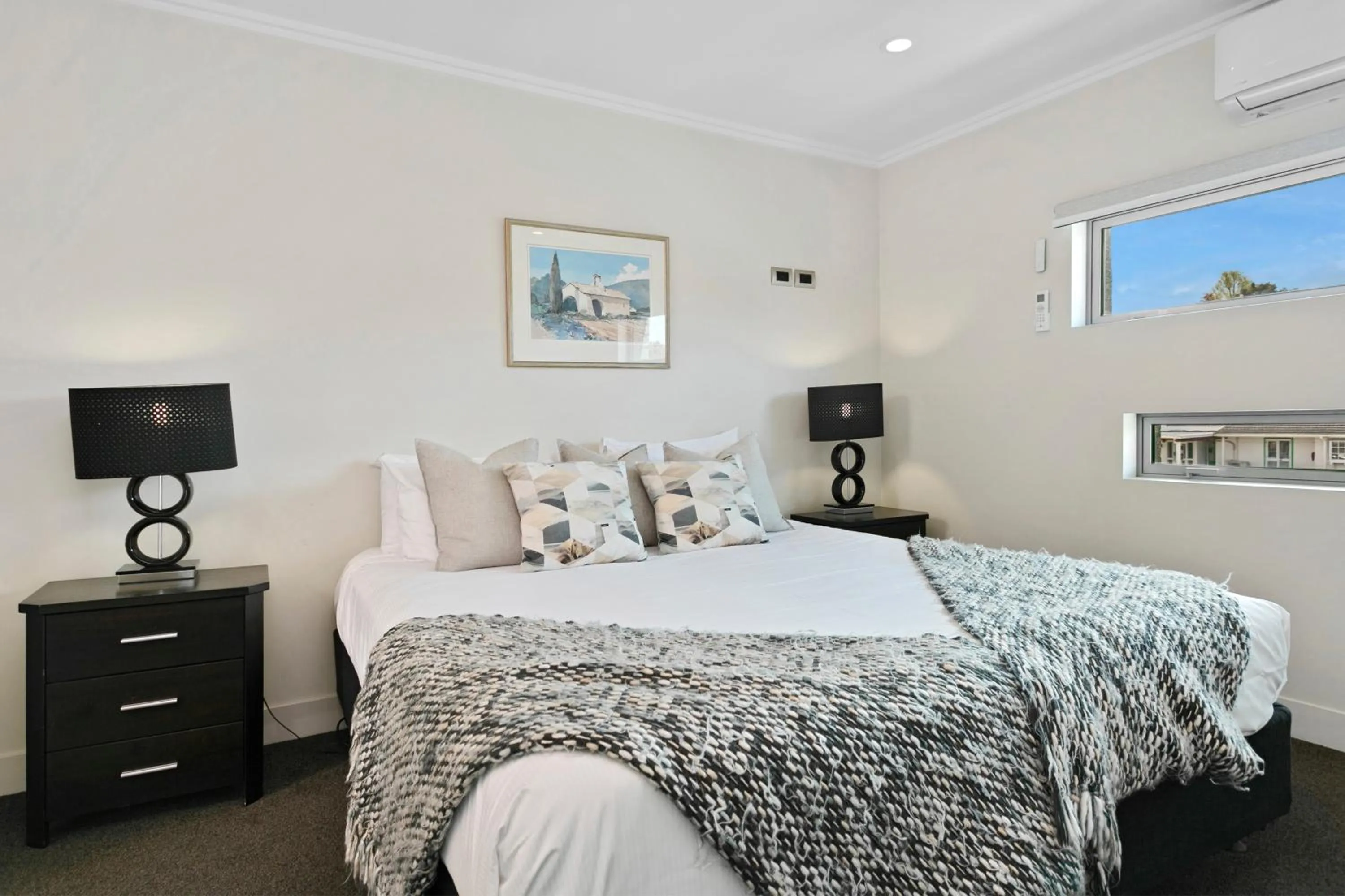 Bed in Sacred Waters Taupo