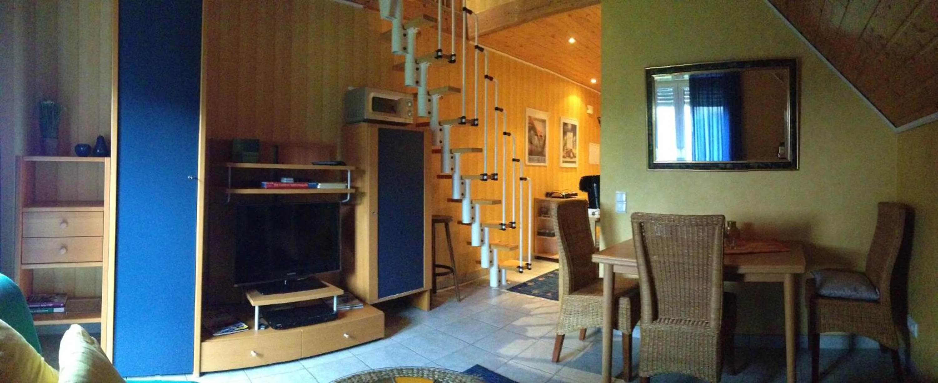 Photo of the whole room in The Place After the Race B&B