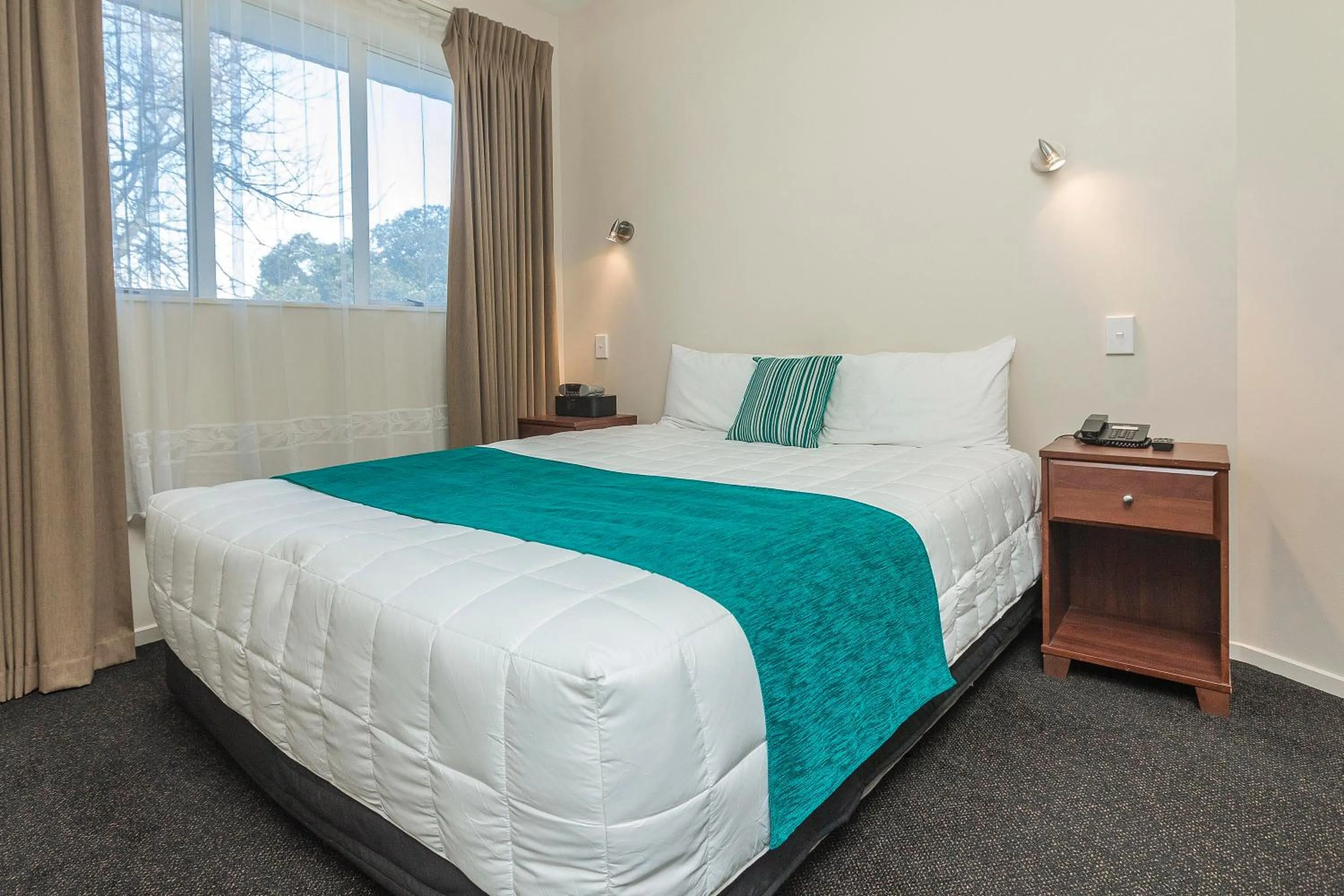 Bed in 540 on Great South Motel