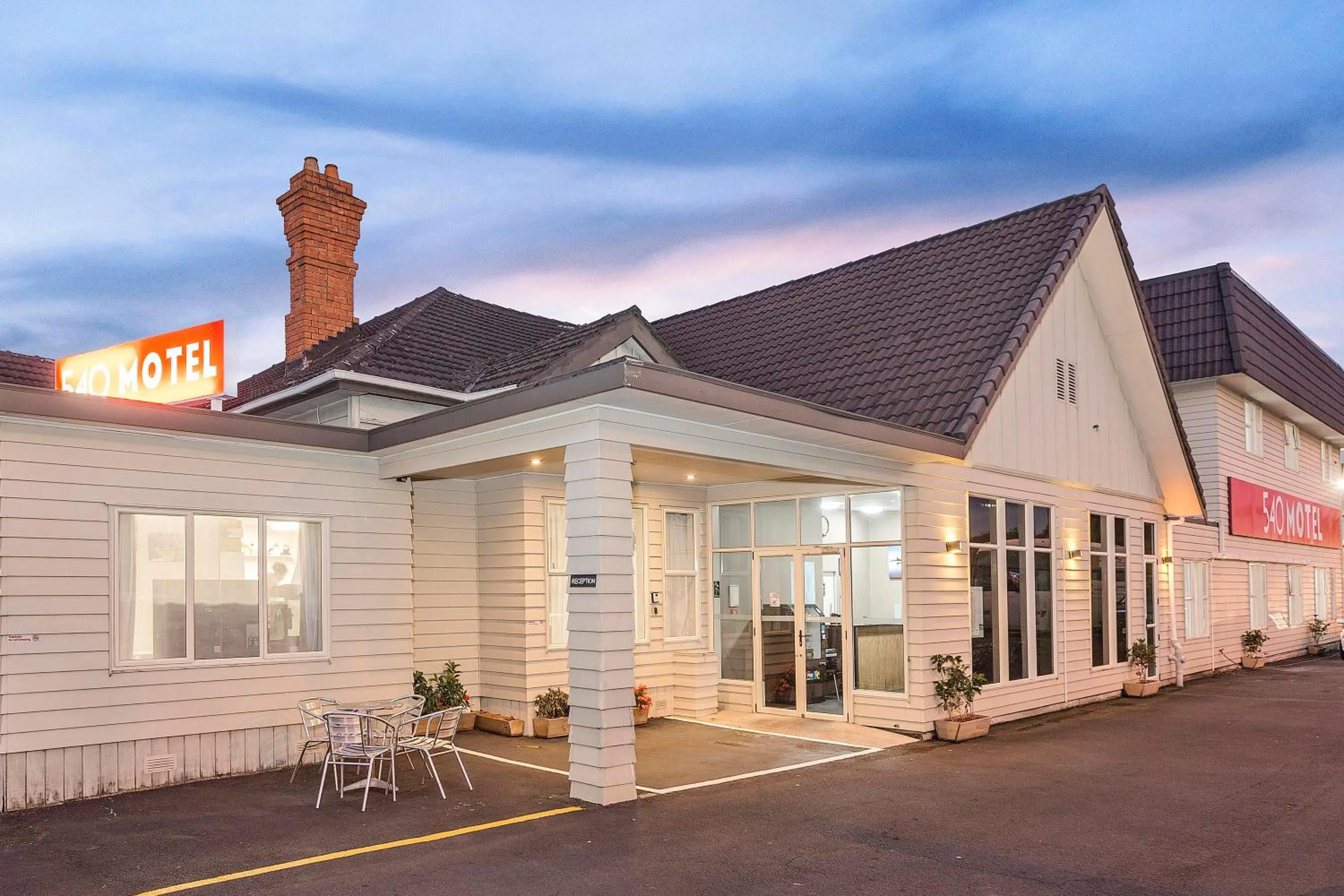 540 on Great South Motel