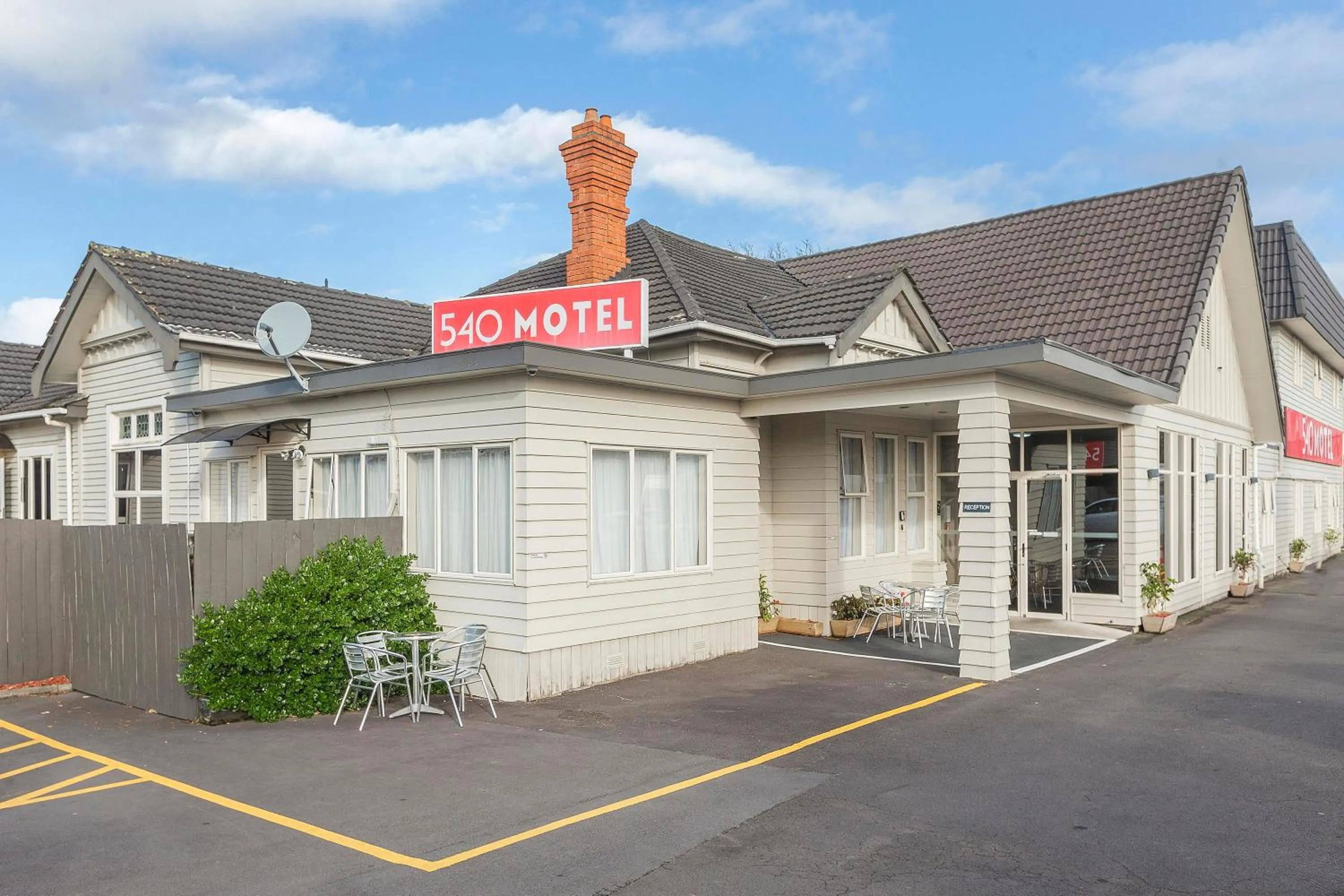 540 on Great South Motel