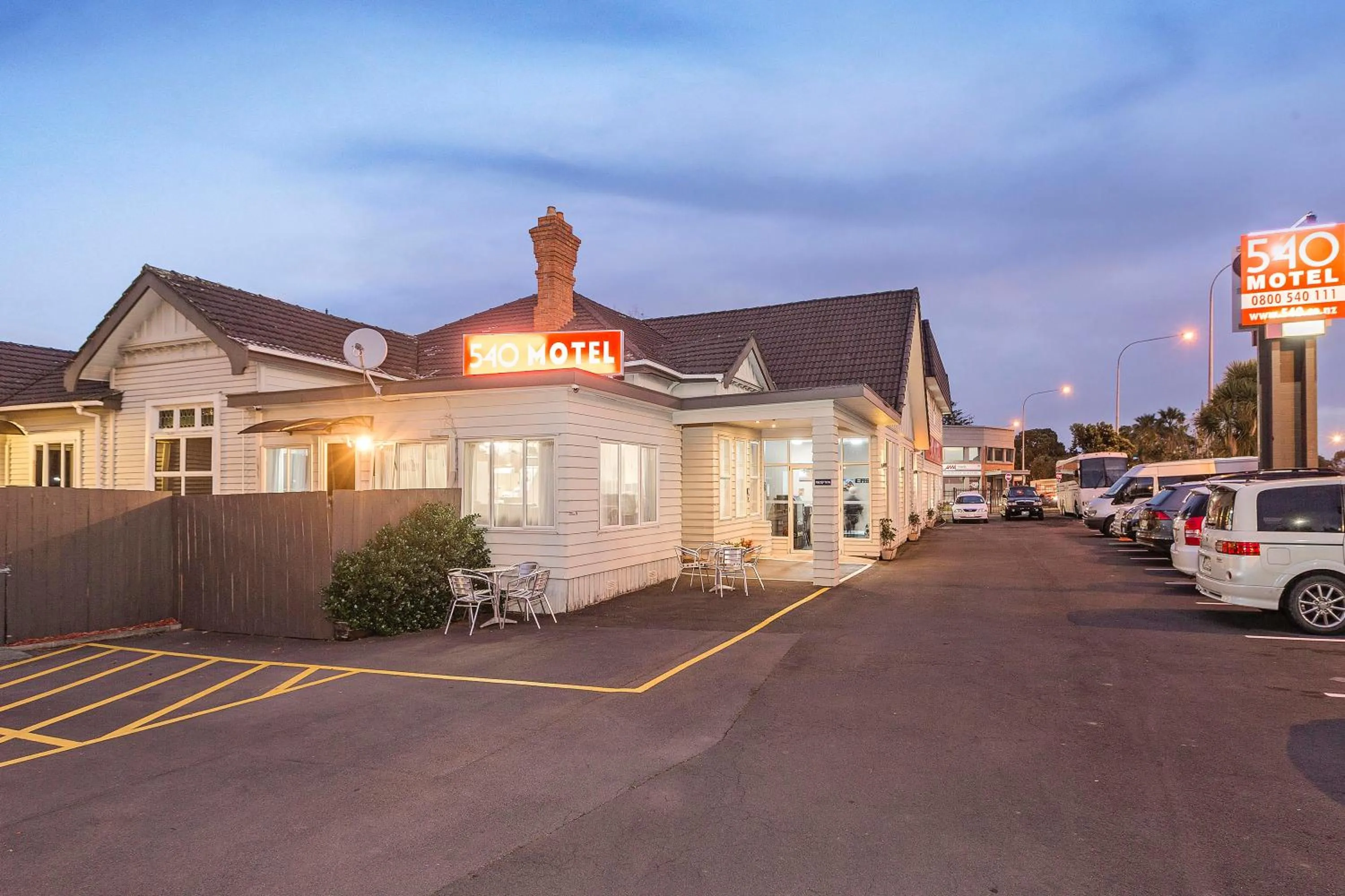 540 on Great South Motel