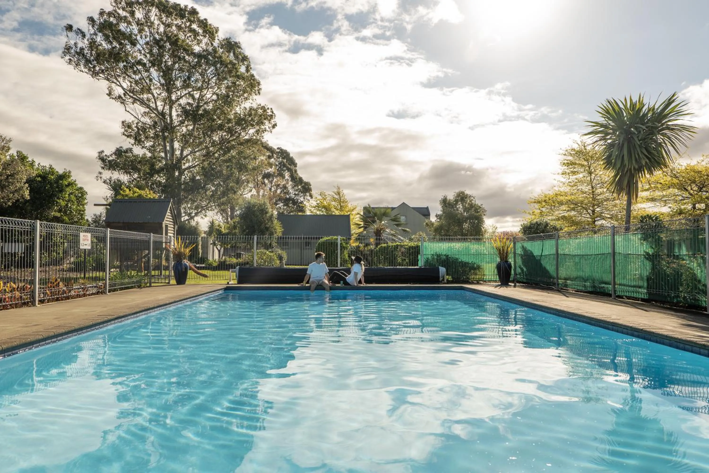 Swimming pool in Vintners Retreat
