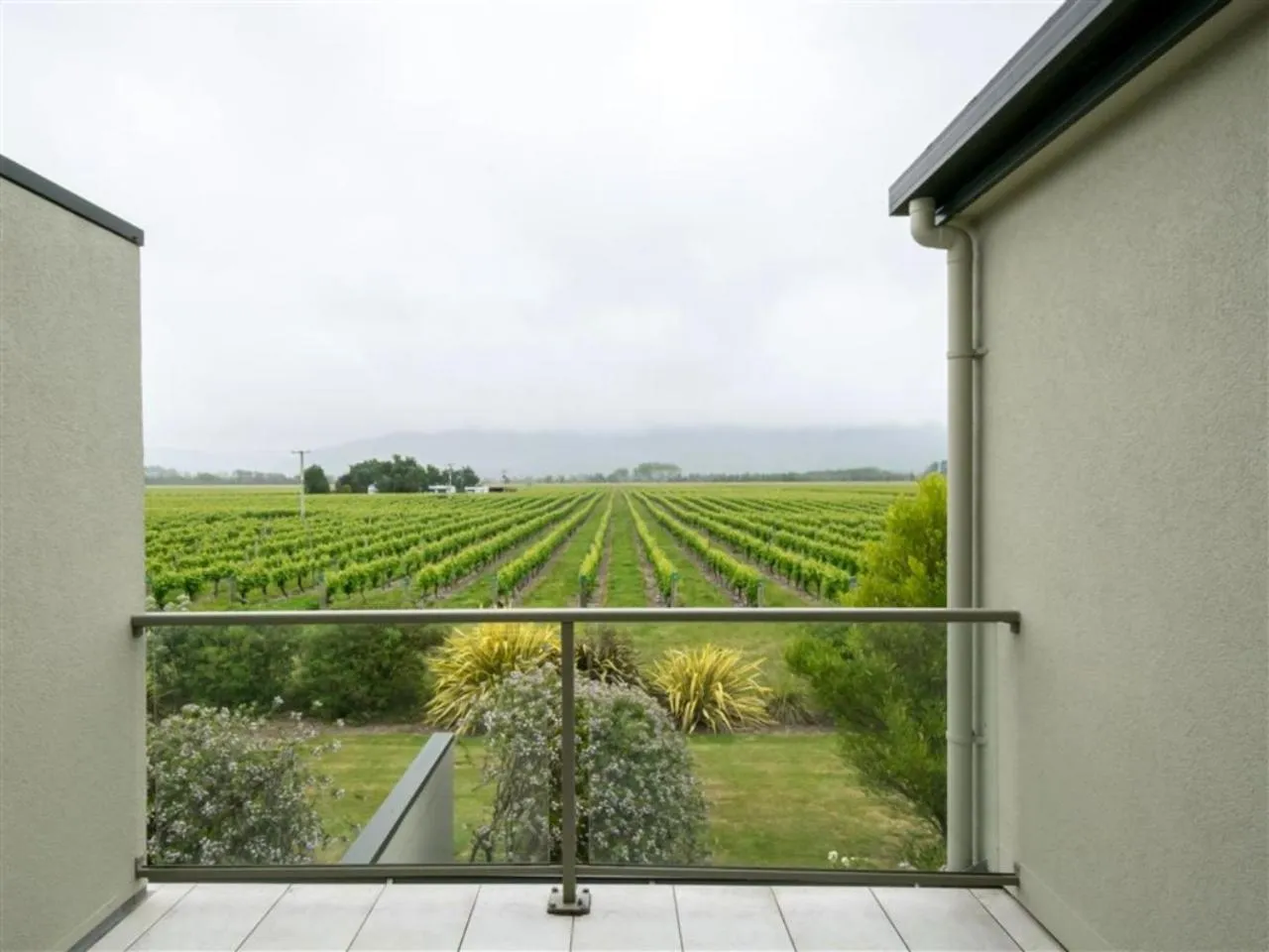 Natural landscape in Vintners Retreat