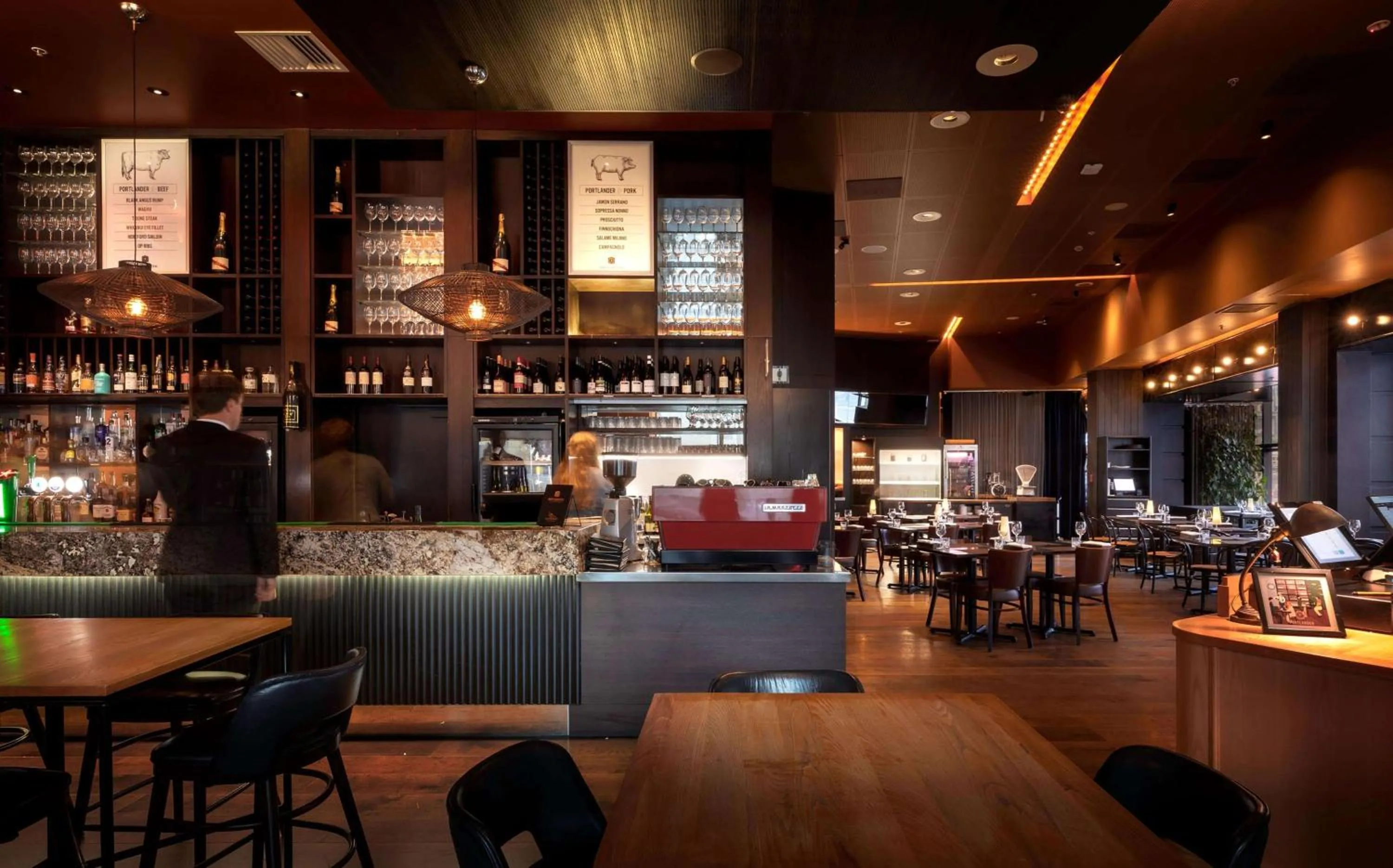 Restaurant/places to eat in Rydges Wellington