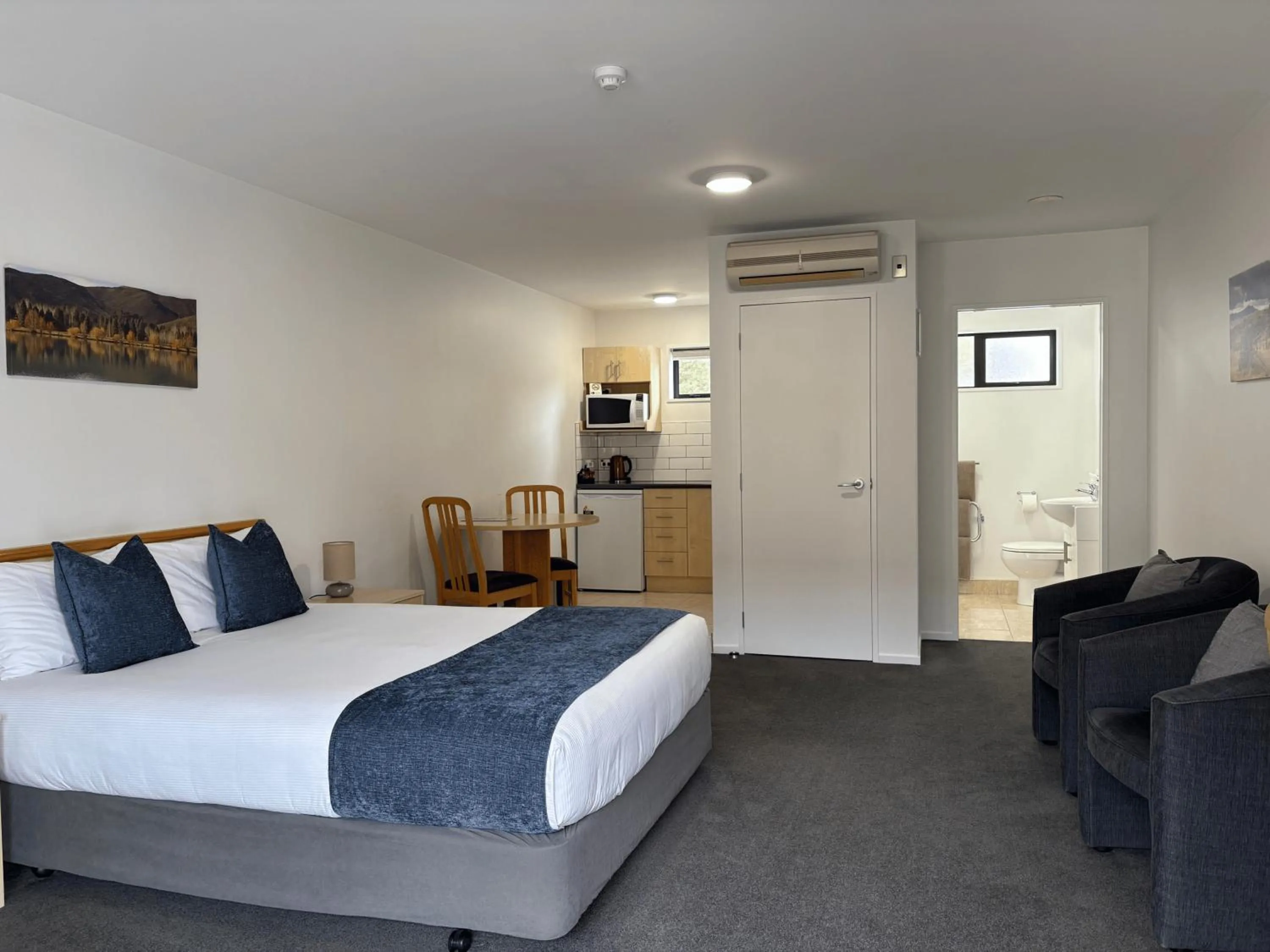 Bed in ASURE Central Gold Motel Cromwell