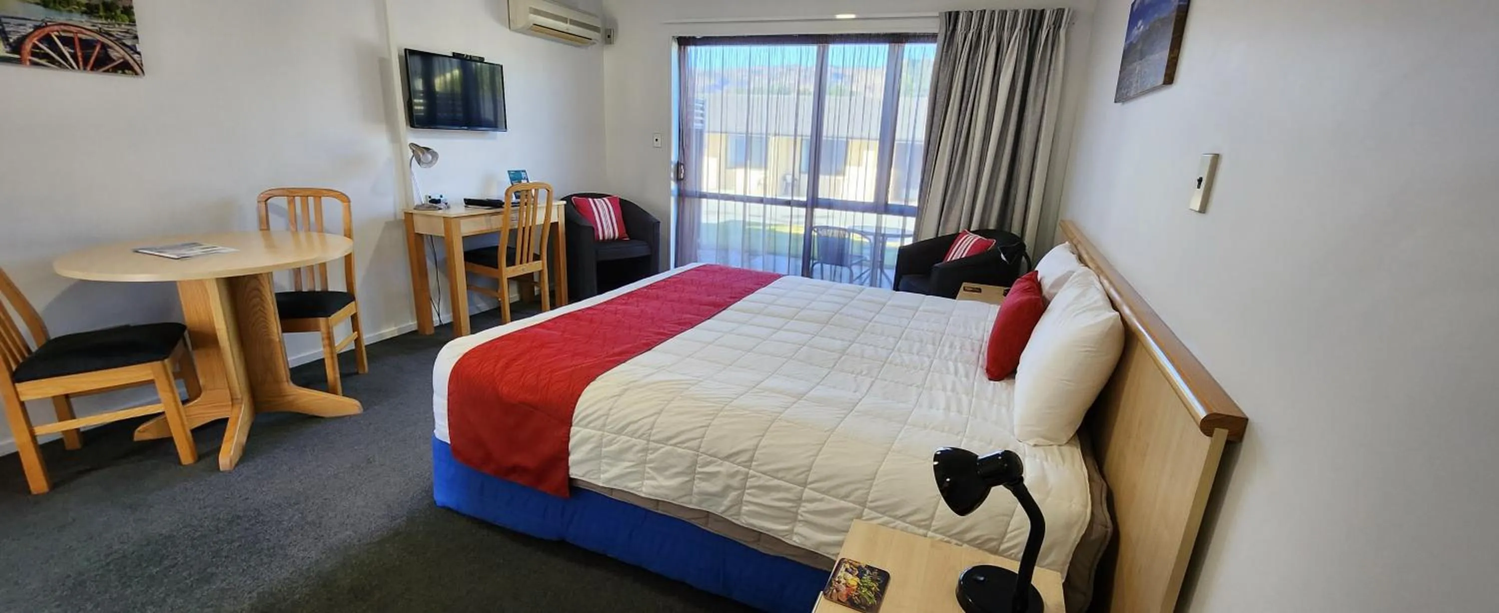 Deluxe Studio in ASURE Central Gold Motel Cromwell