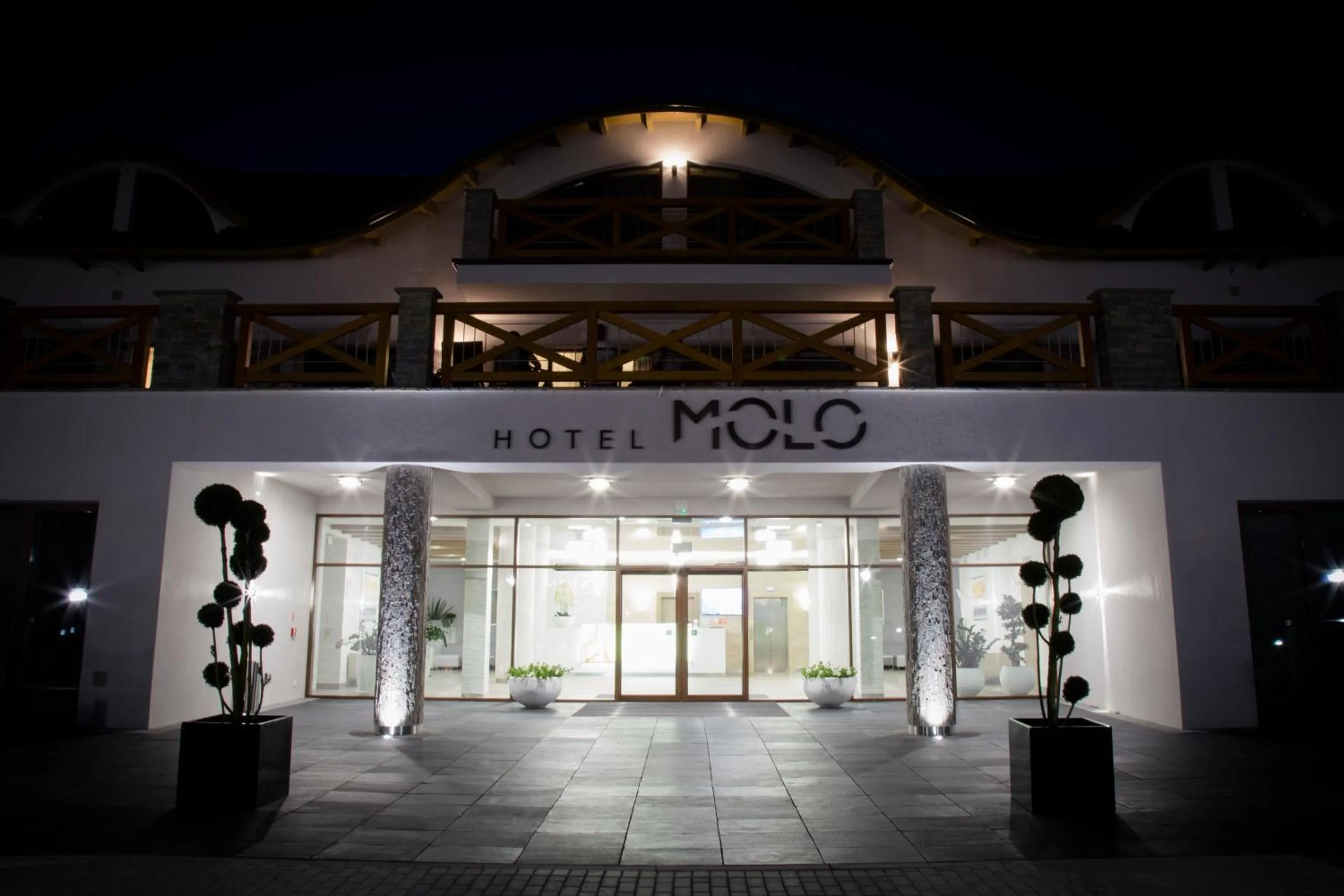 Facade/entrance in Hotel Molo Resort