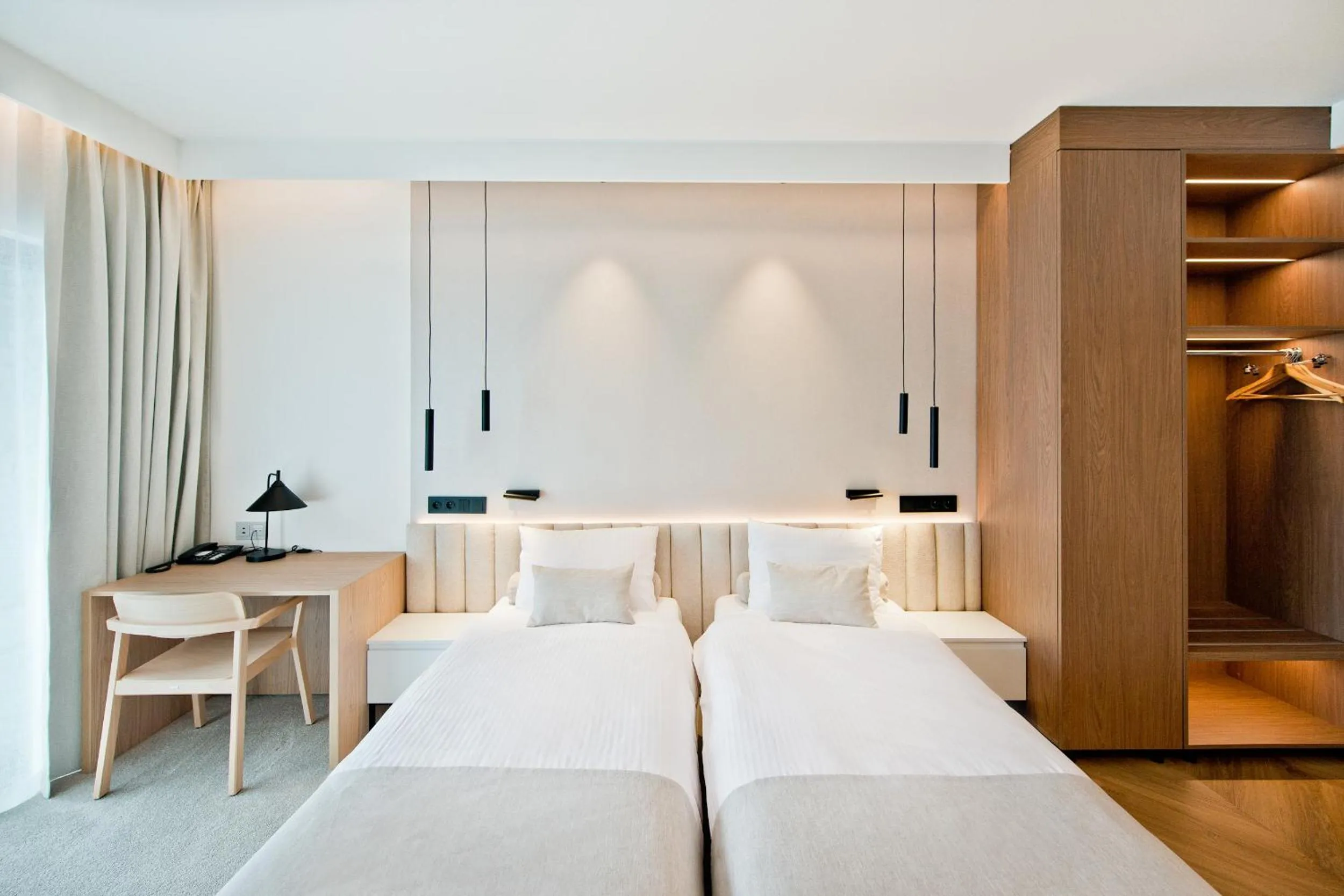 Bed in Hotel Molo Resort