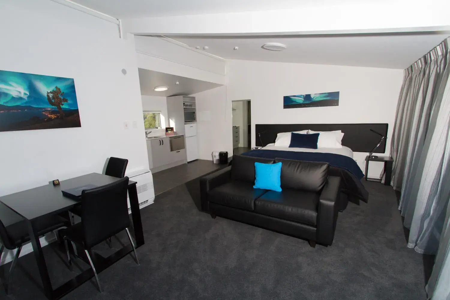 Luxury Studio in Aurora on George Luxury Studio in Aurora on George