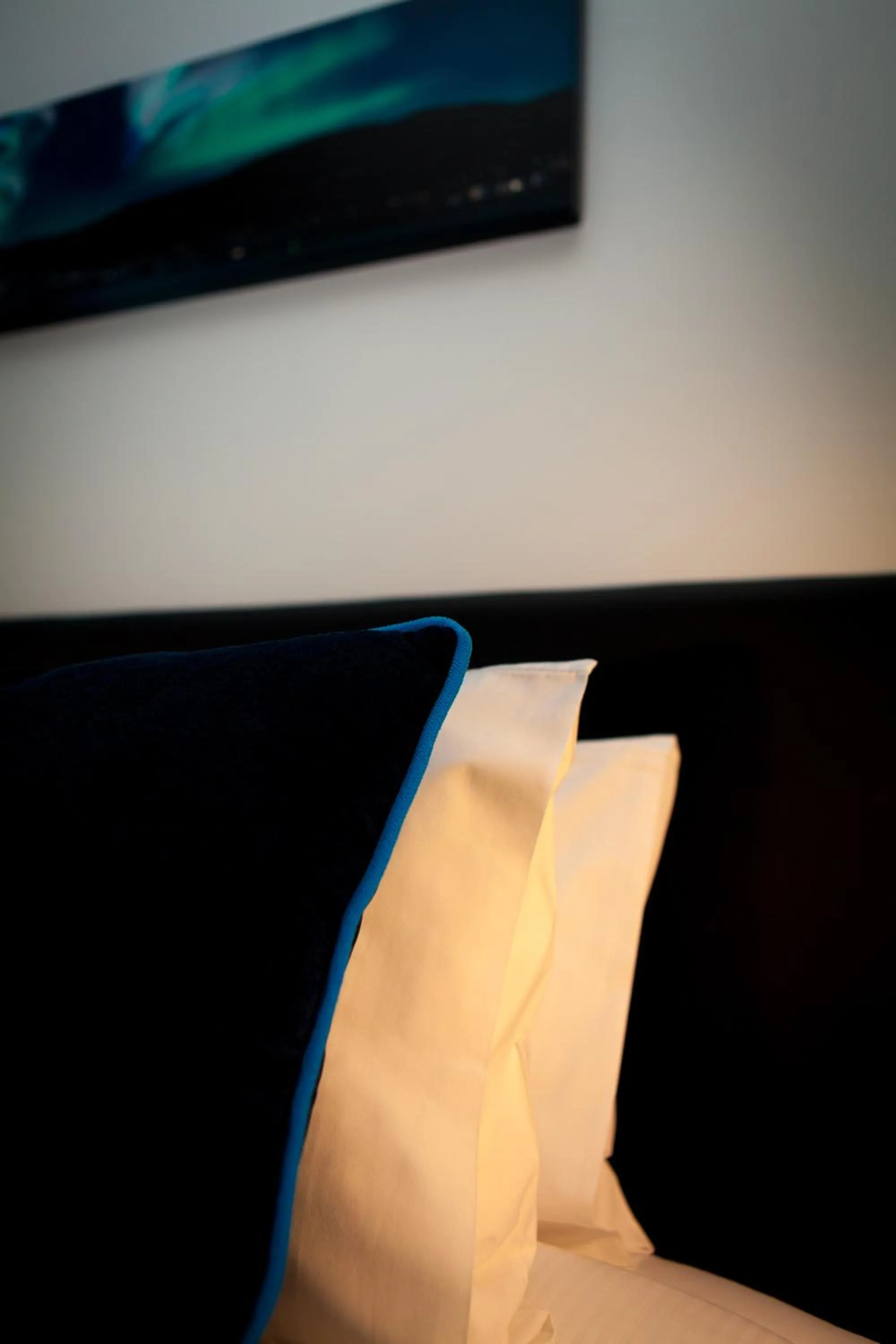 Bed in Aurora on George