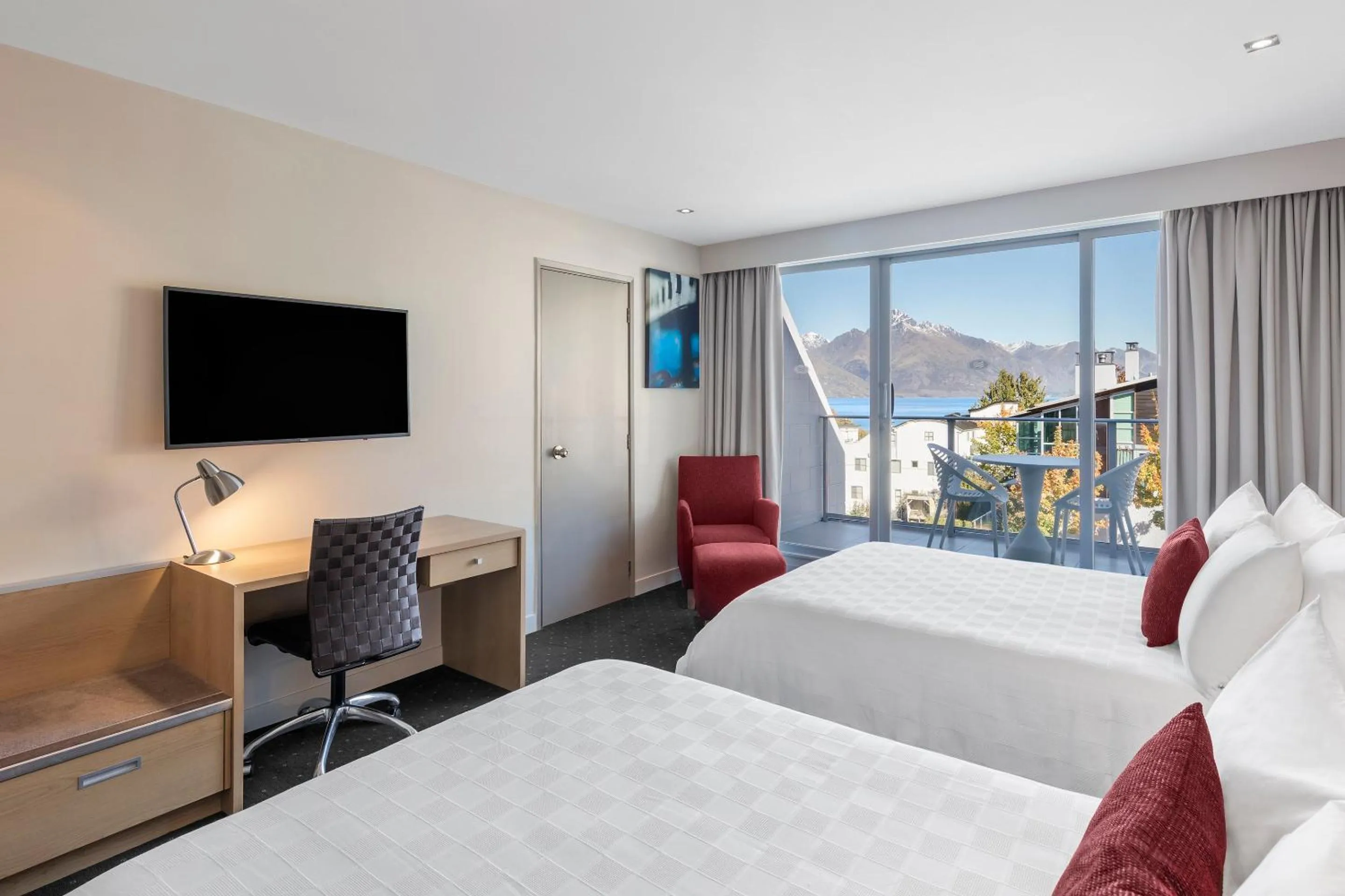 Photo of the whole room, Bed in Crowne Plaza Queenstown by IHG