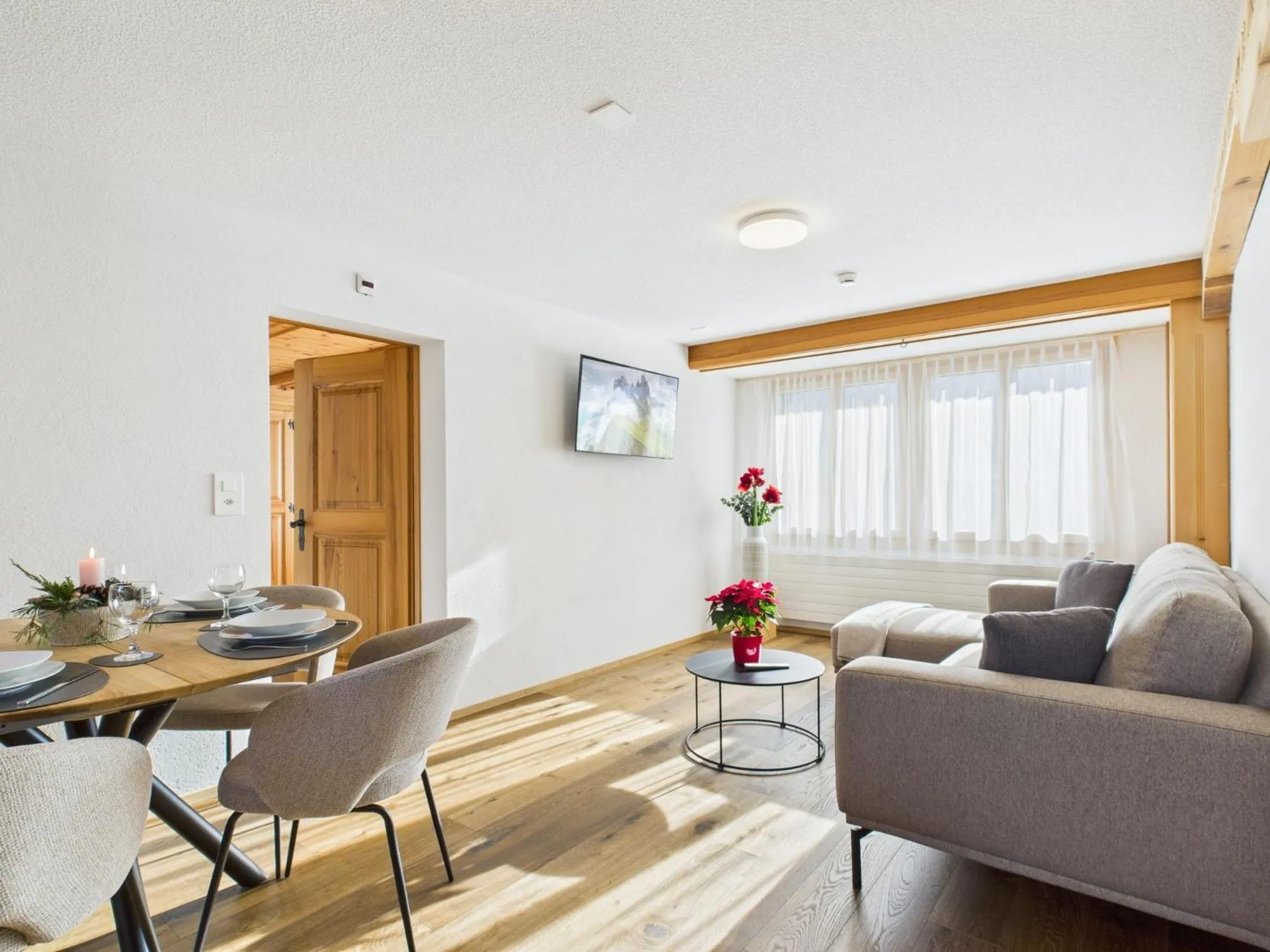 Communal lounge/ TV room in Bergblick Lodge - 3 Sterne Garni - Neueröffnung