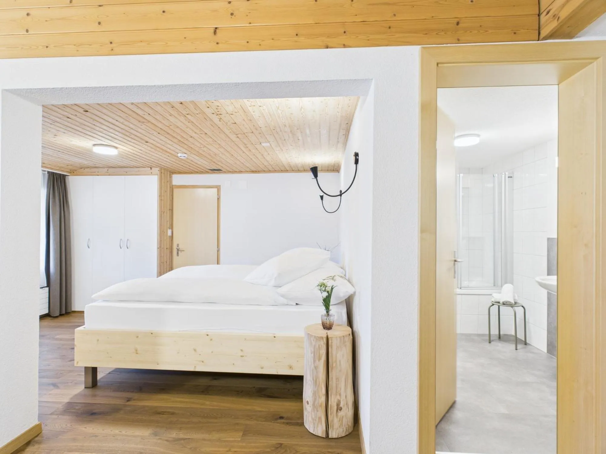 Bed in Bergblick Lodge - 3 Sterne Garni - Neueröffnung