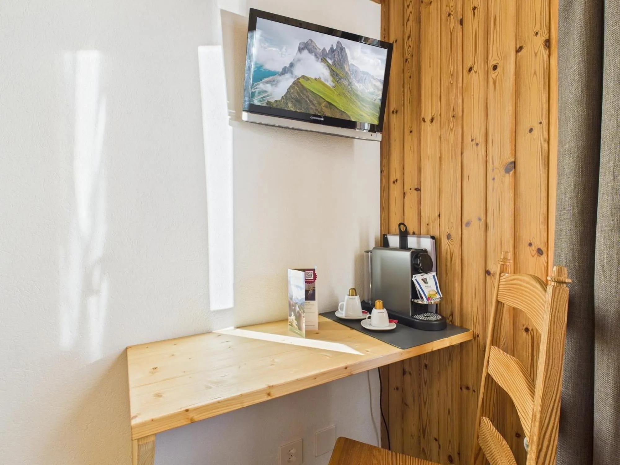 TV and multimedia in Bergblick Lodge - 3 Sterne Garni - Neueröffnung