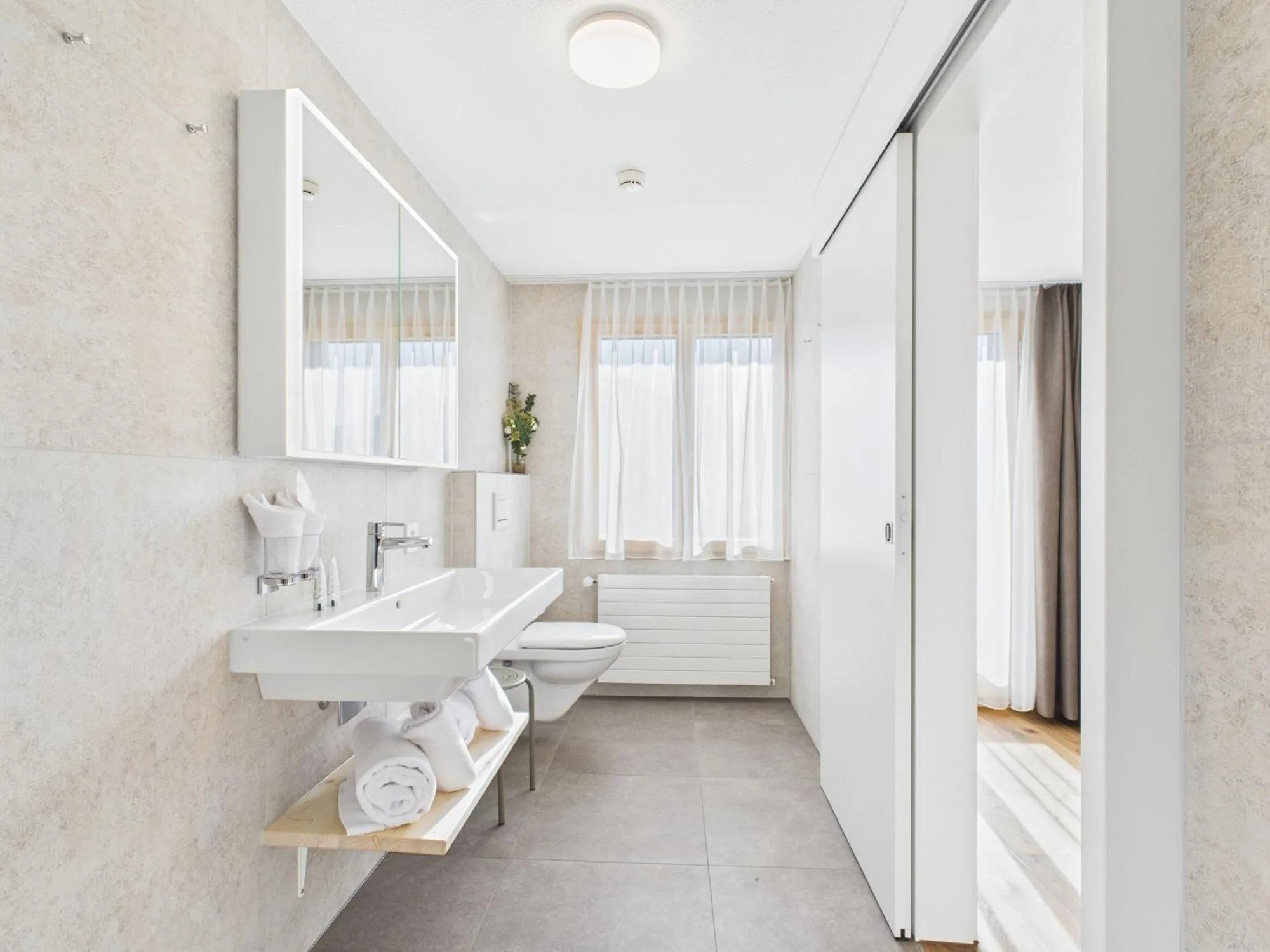 Bathroom in Bergblick Lodge - 3 Sterne Garni - Neueröffnung