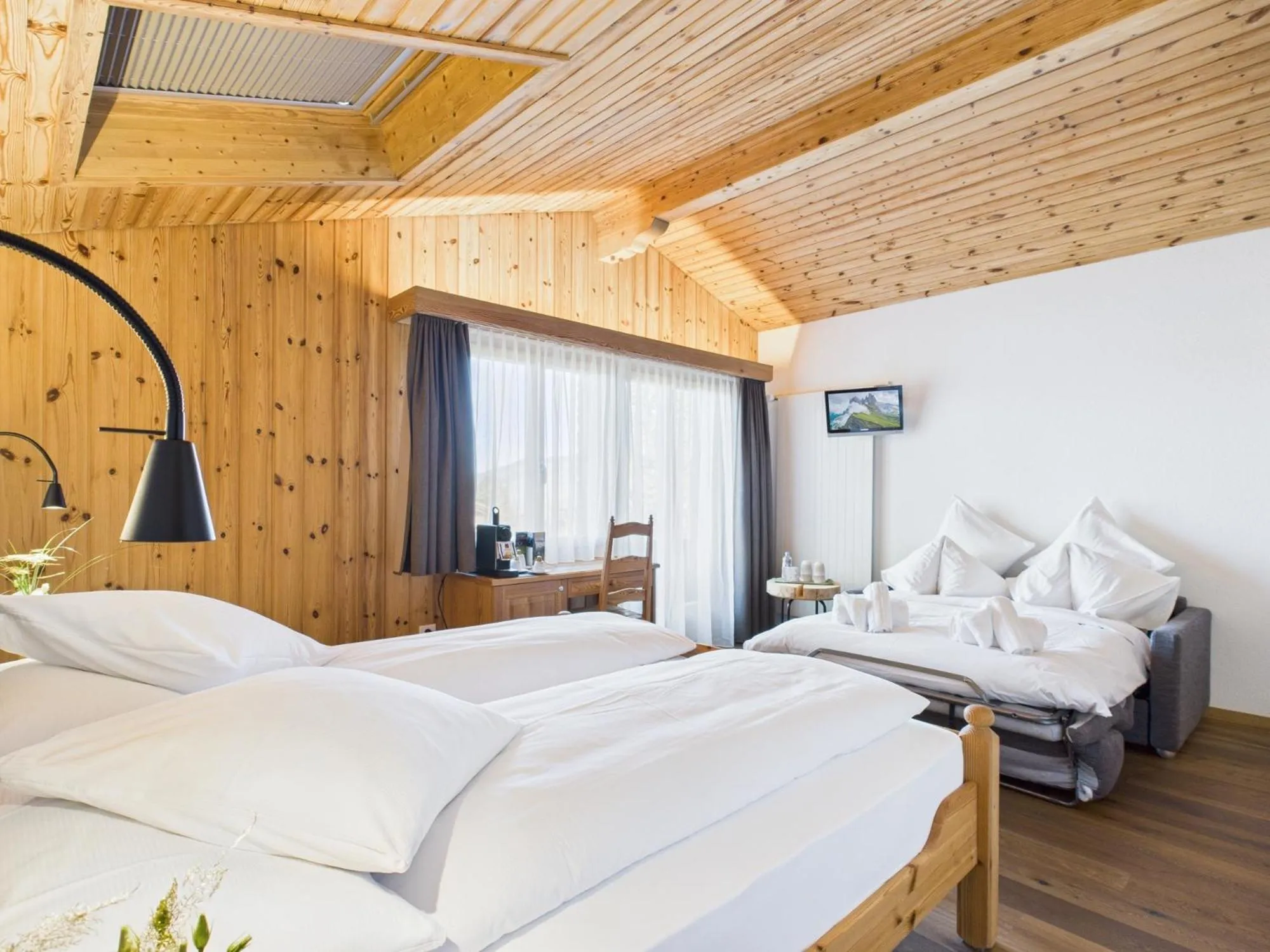 Bed in Bergblick Lodge - 3 Sterne Garni - Neueröffnung