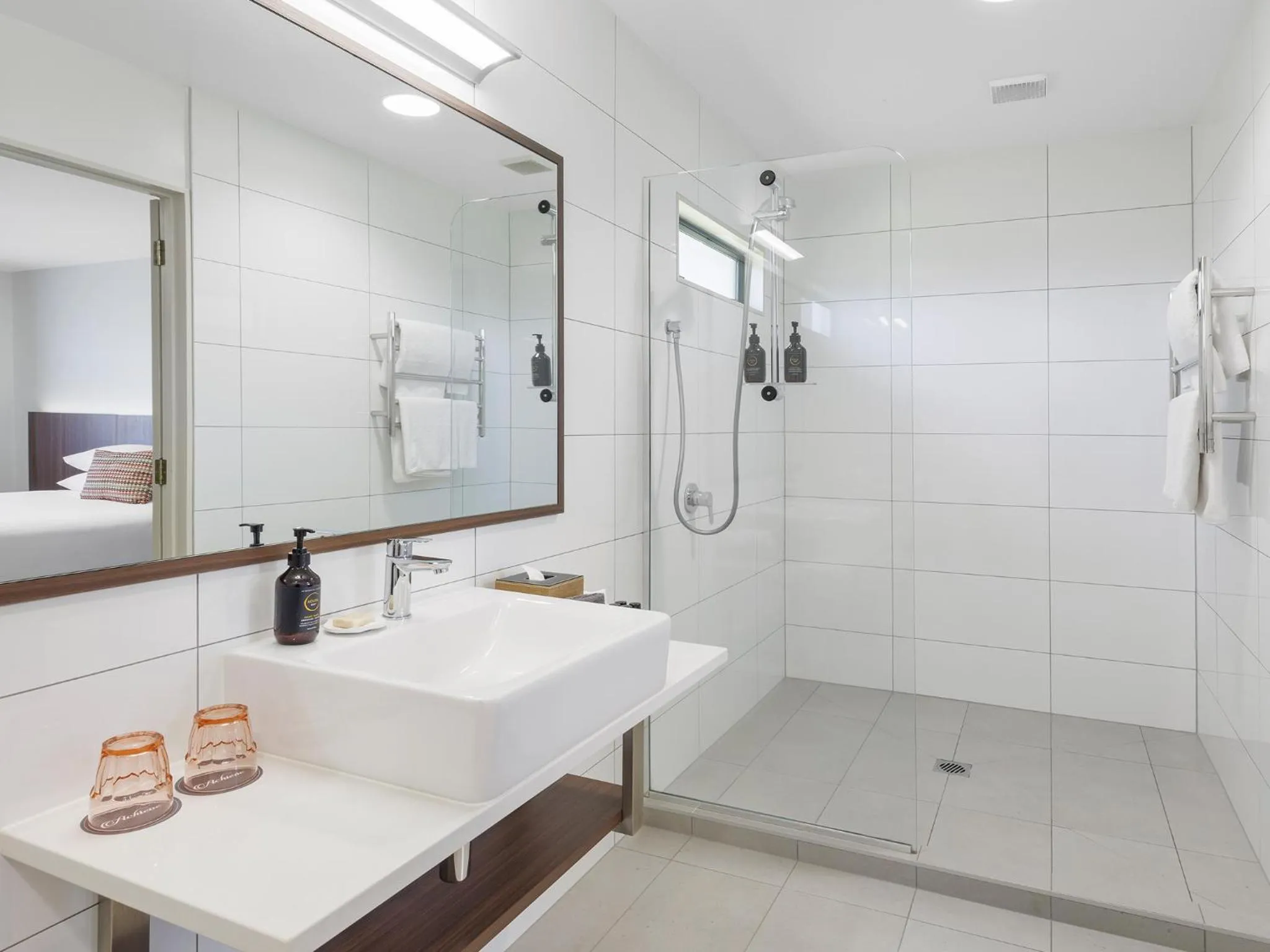 Shower in JetPark Hamilton Airport New Zealand