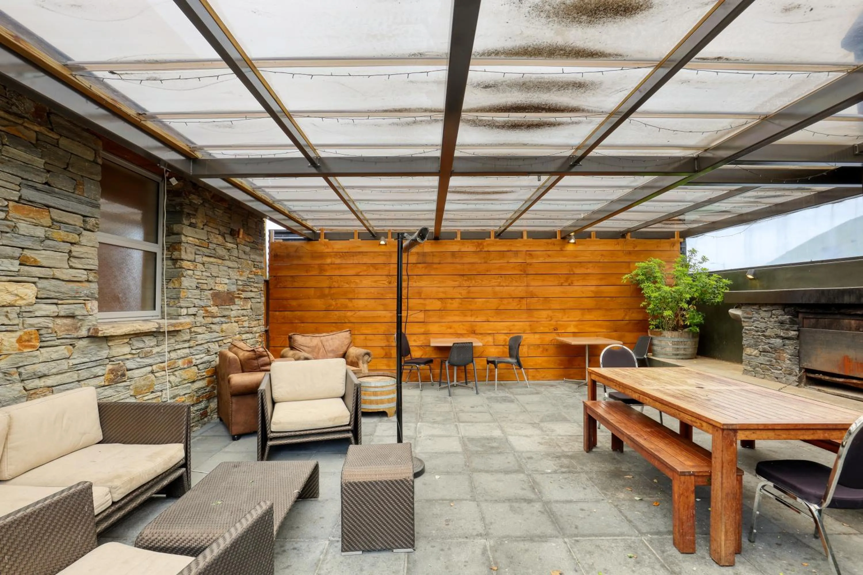 Lounge or bar in Marsden Lake Resort Central Otago