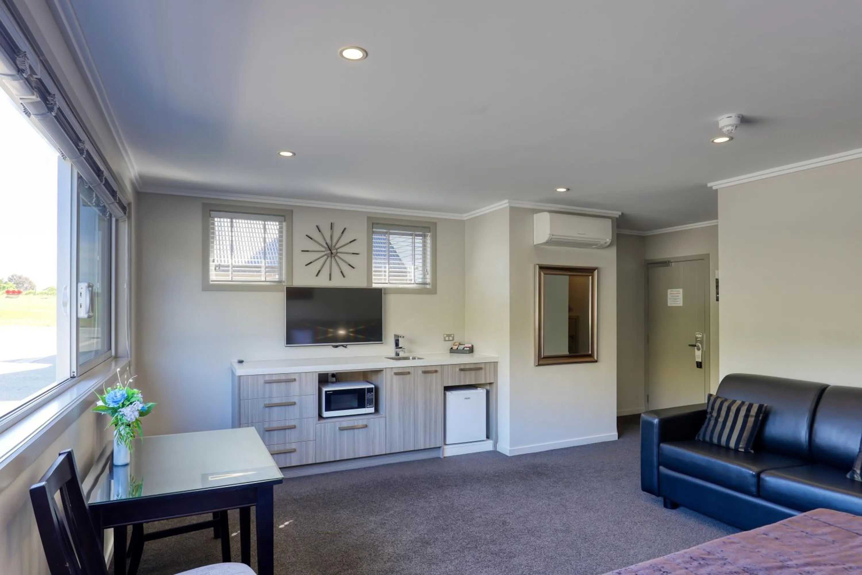 Kitchen or kitchenette in Marsden Lake Resort Central Otago