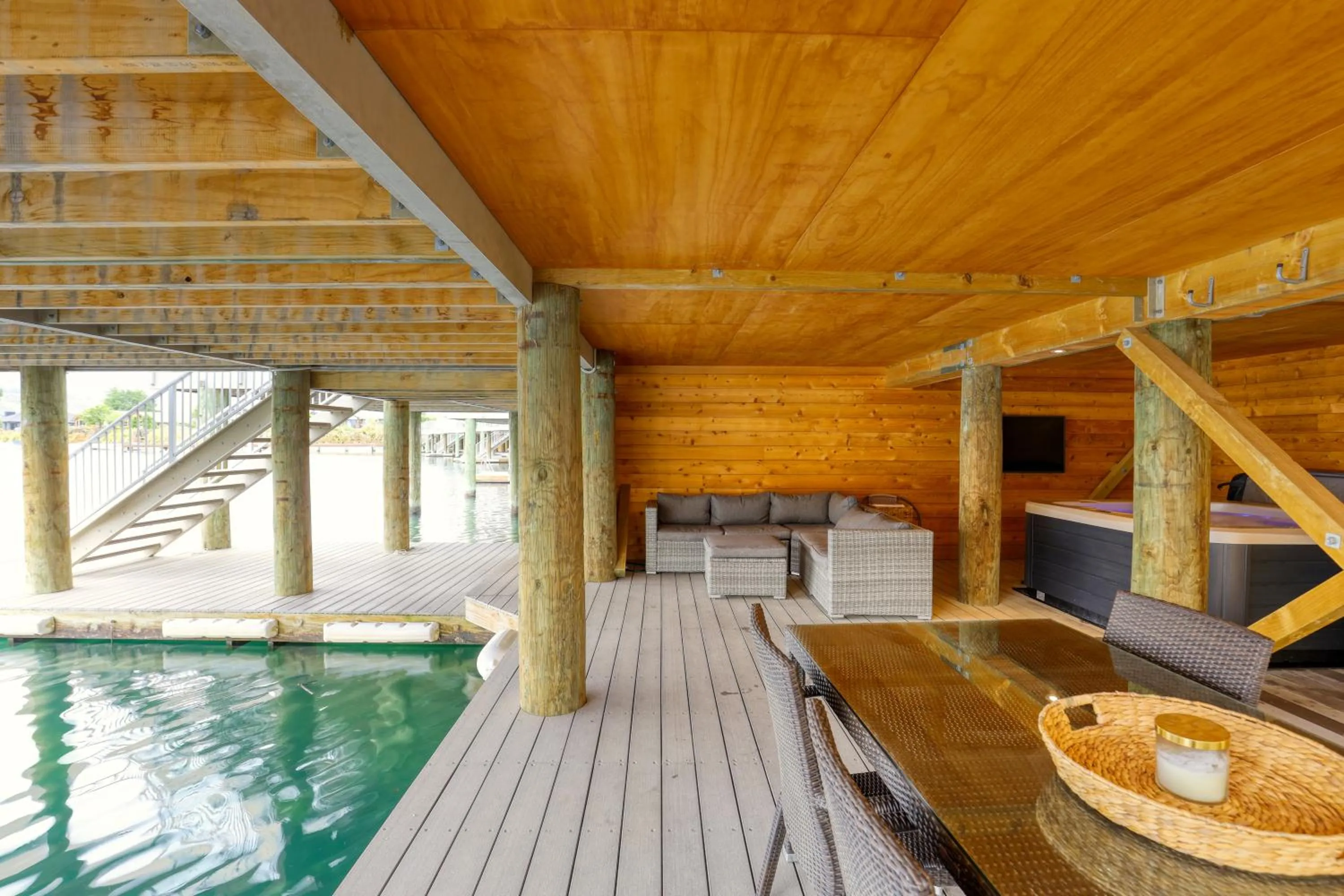 Hot Tub in Marsden Lake Resort Central Otago