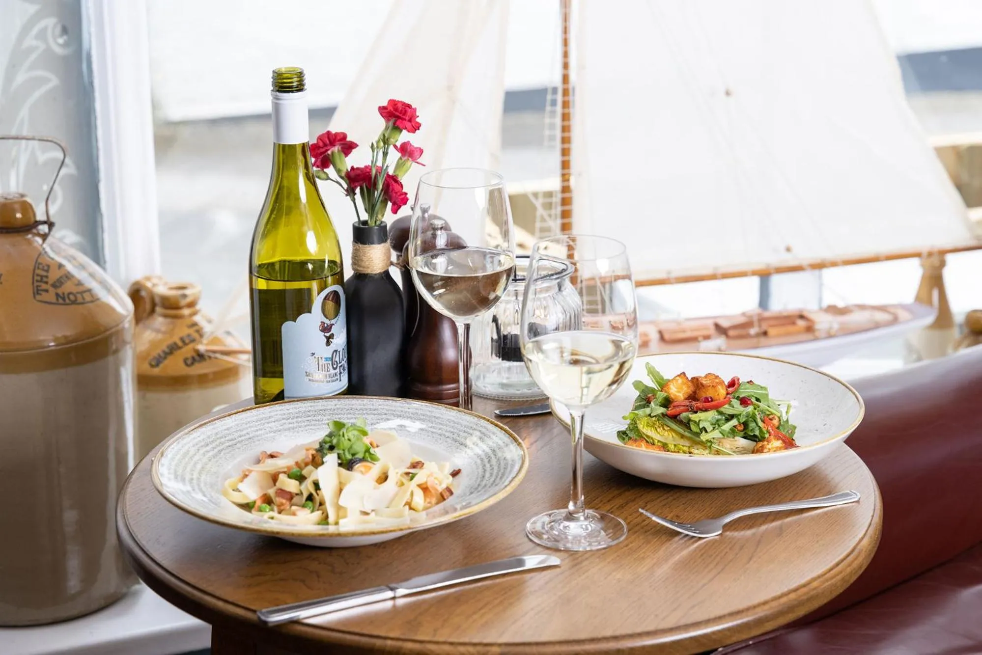 Food and drinks in The Ship