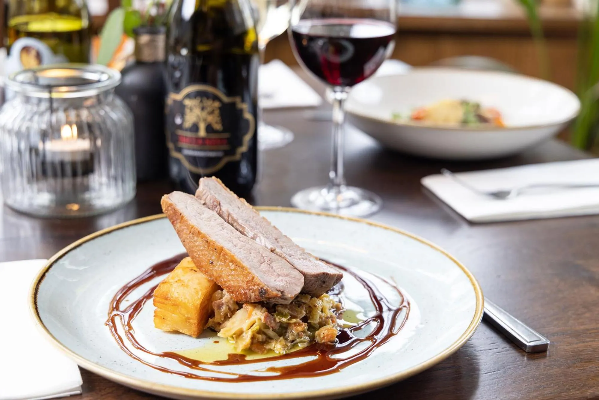 Food and drinks in The Ship