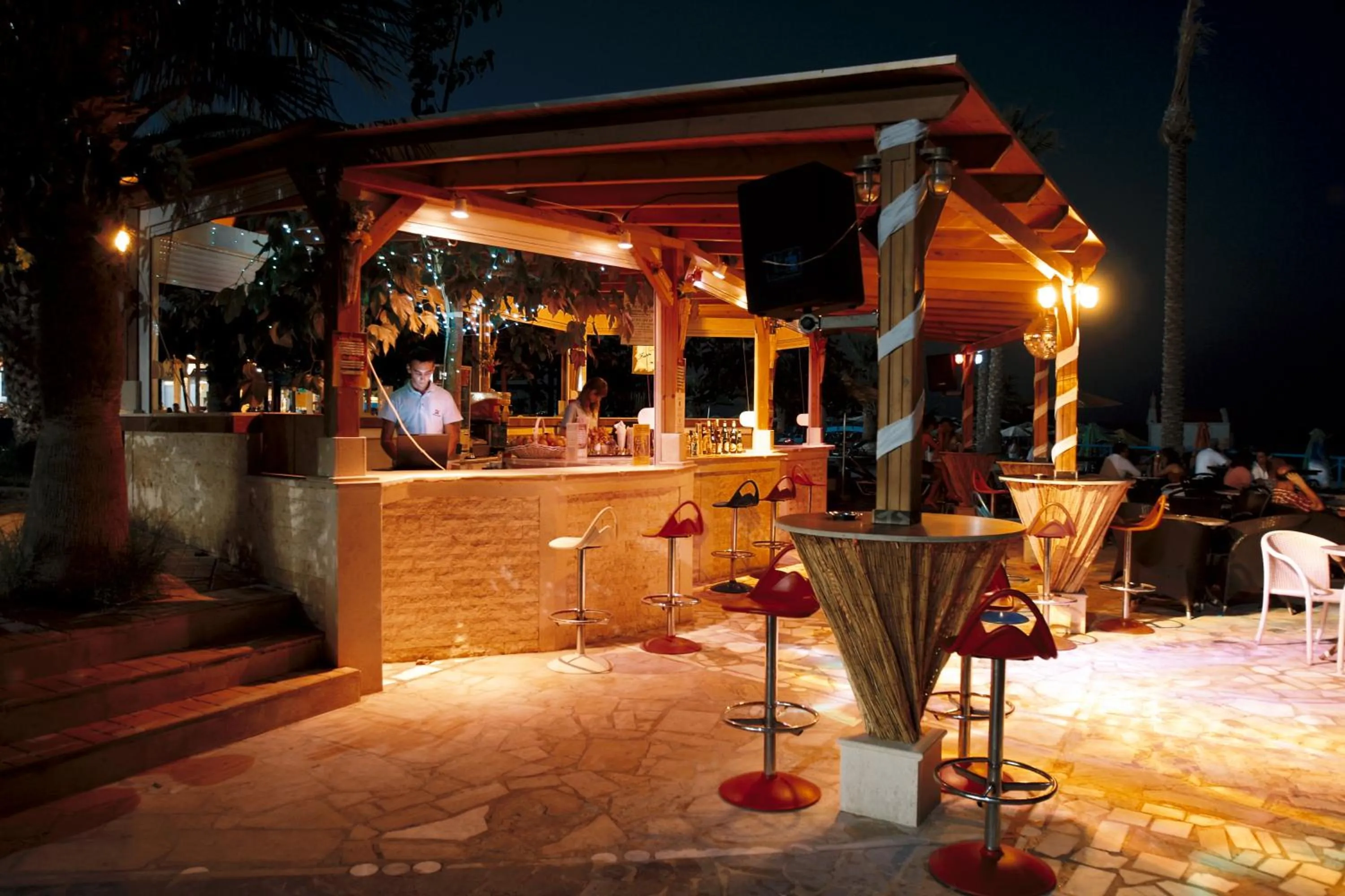 Lounge or bar in Eri Beach & Village Hotel