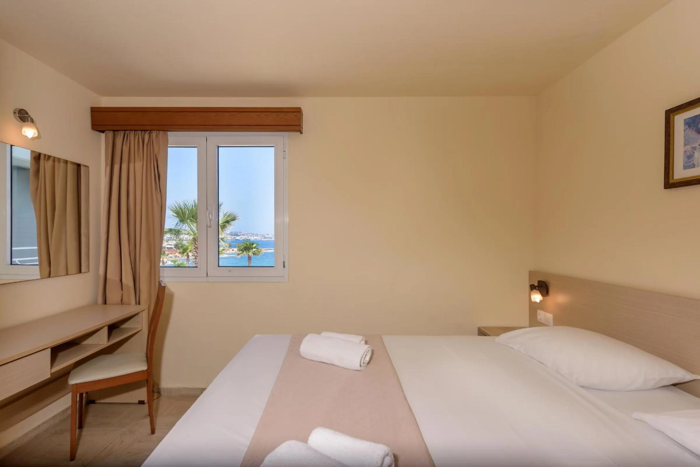 Bedroom in Eri Beach & Village Hotel