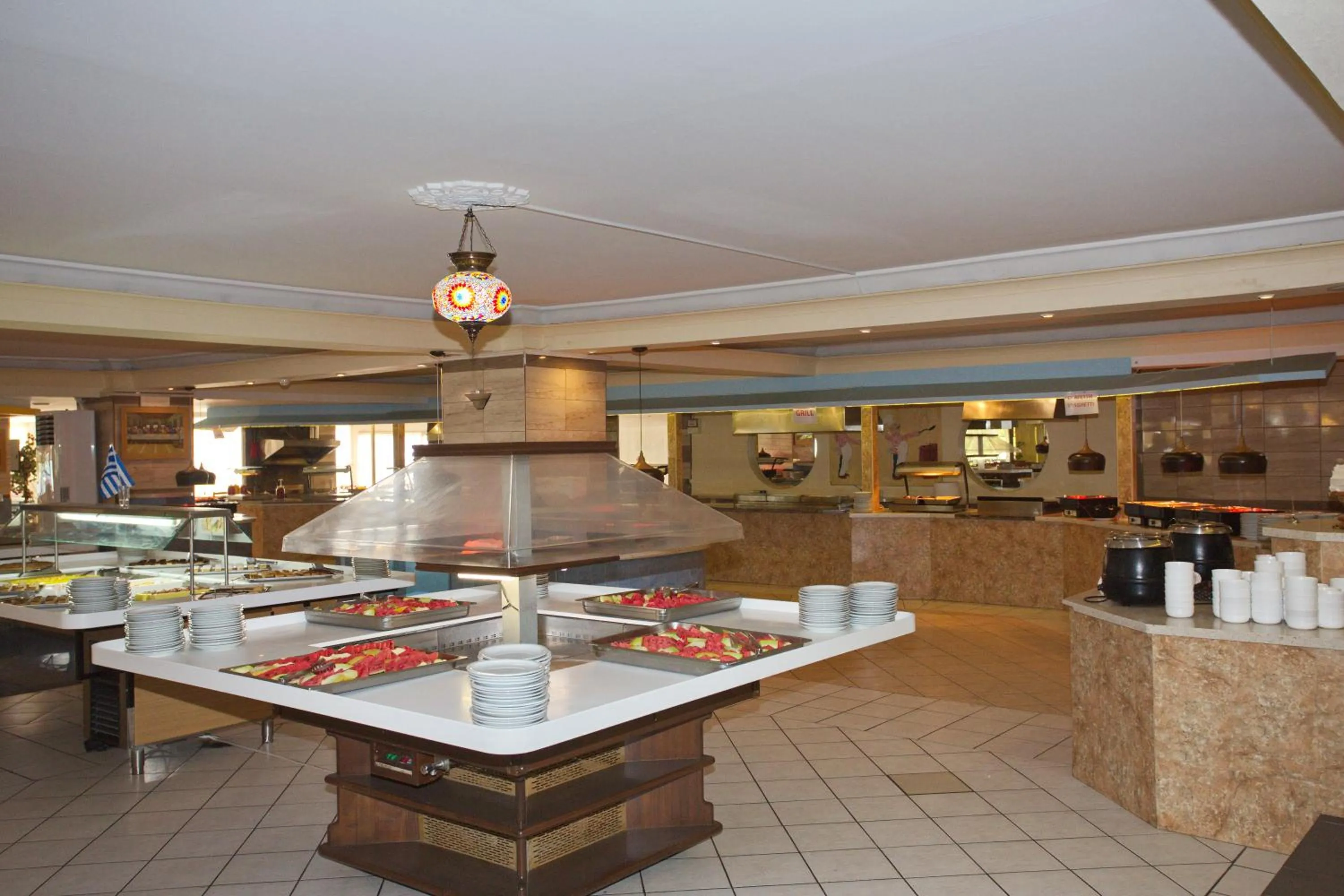 Restaurant/places to eat in Eri Beach & Village Hotel